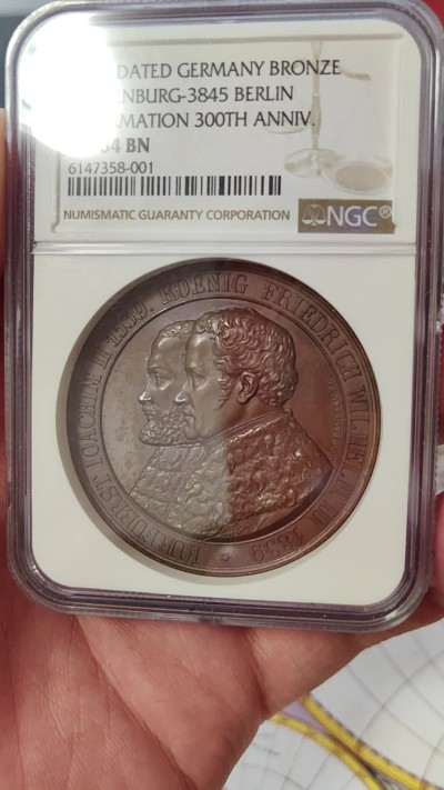 橡树集藏-006场 海纳百川 ngc-MS64BN 1839德国宗教改革300周年纪念章 巧克力包浆 超高浮雕加厚盒 雕刻细腻 背景画面感强