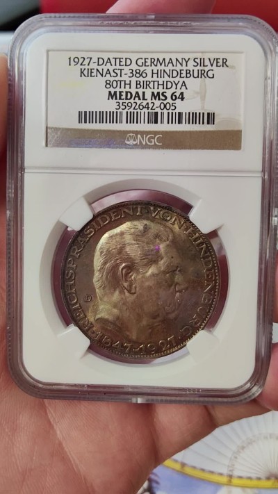 橡树集藏-006场 海纳百川 ngc-ms64 1927年德国银章 兴登堡80大寿纪念 老盒 卡尔哥茨经典品种 双面浓郁重彩包浆 底板浮雕都很好 低评严重