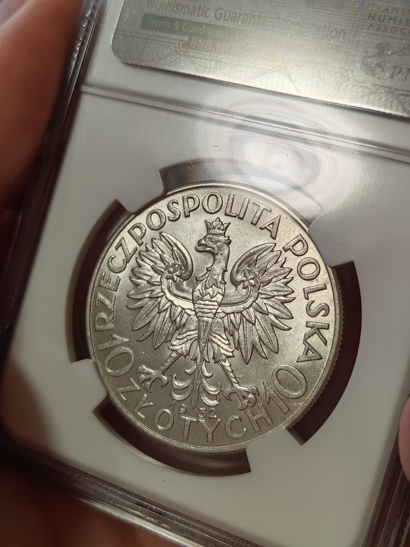 橡树集藏-006场 海纳百川 NGC-MS62 波兰 1932年 10兹罗提。正面是谷物环绕着的雅德维加女王，好品很难的品种，62性价比之选。