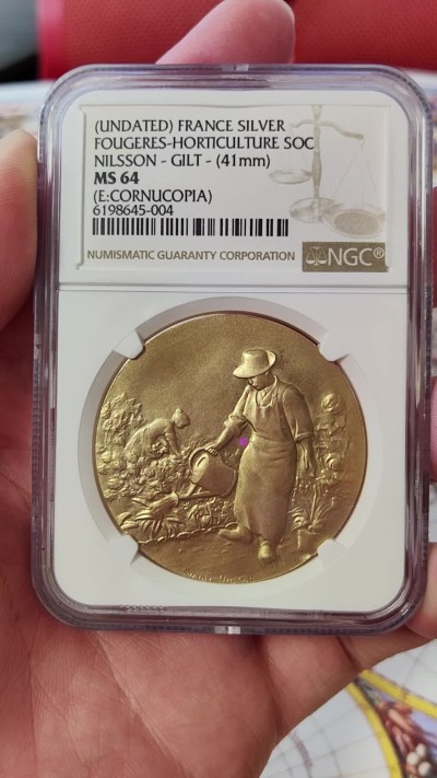 橡树集藏-006场 海纳百川 ngc-Ms64 1880年左右法国镀金银章 尼尔森园艺协会 大尺寸热门法章 正面是辛勤的园丁玫瑰花田 背面是五个小天使天女散花 可可爱爱 浮光掠影 金碧辉煌