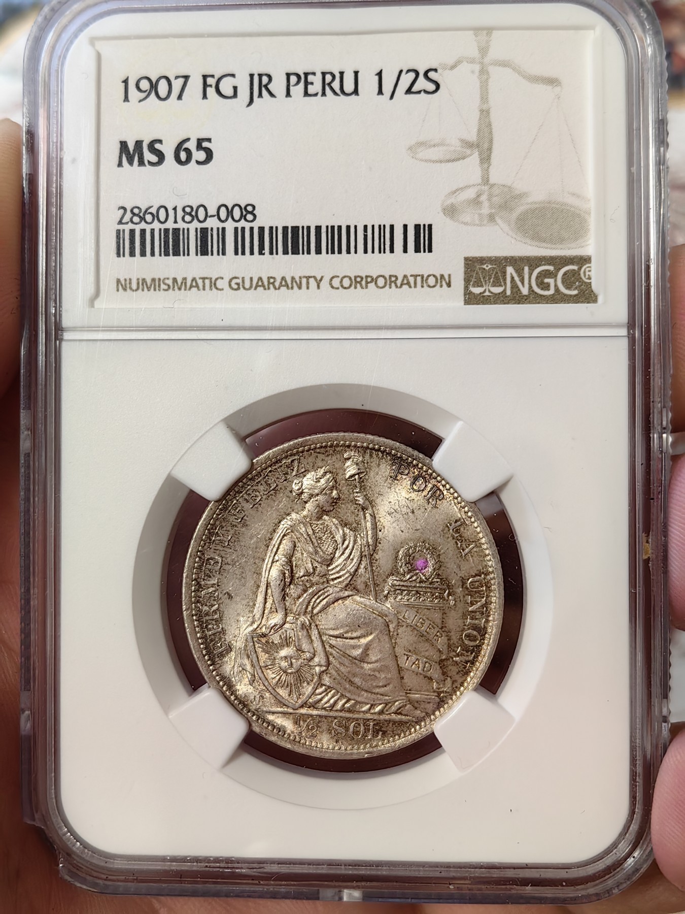 橡树集藏-006场 海纳百川 ngc-Ms65 1907年秘鲁半索尔银币 车轮霜光双面彩浆 实物观感极佳 FG-JR版首年发行 sbp落槌价240刀 南美大热门 盒子左下角磕伤