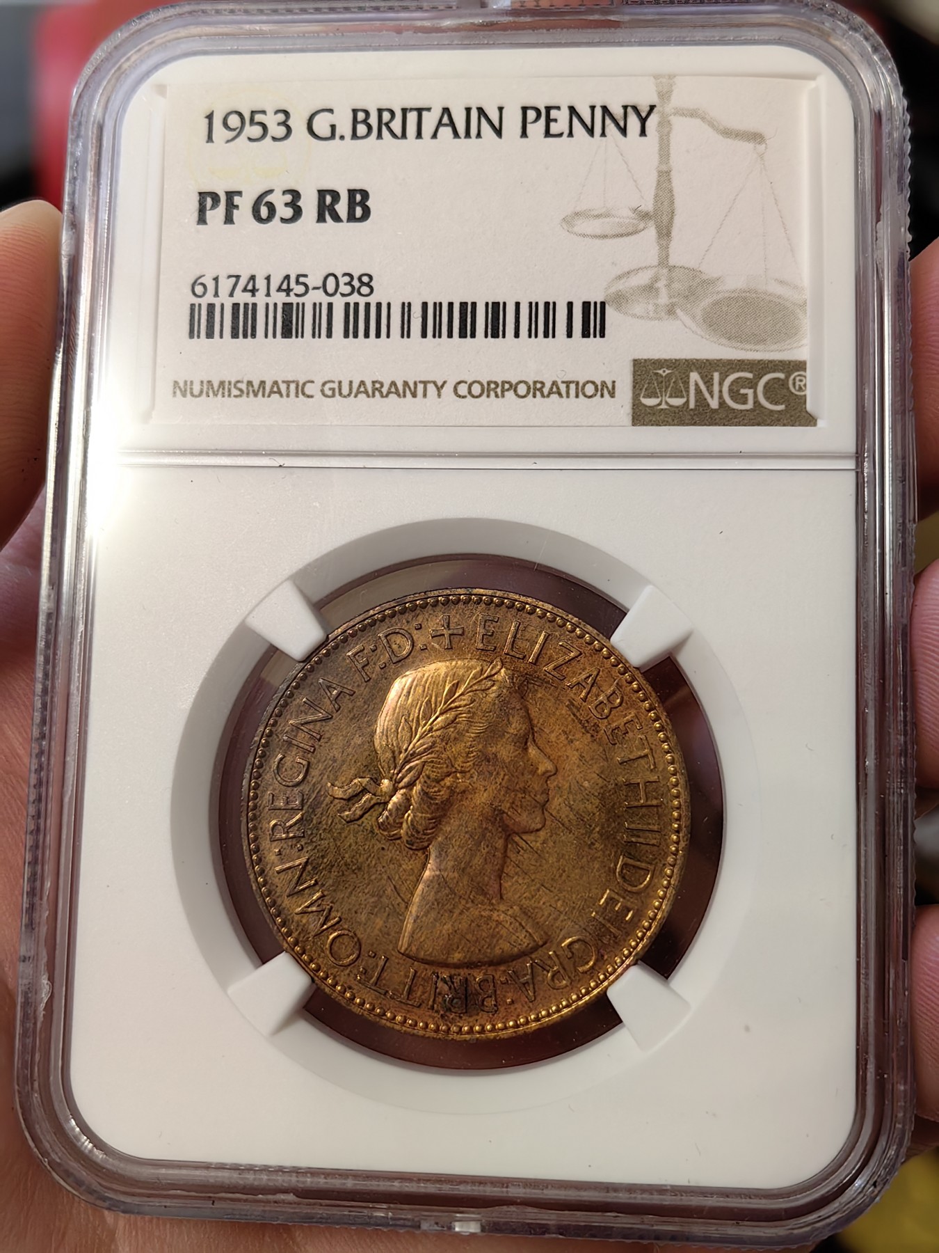 橡树集藏-006场 海纳百川 1953年英国伊丽莎白女王加冕精制套币  整体状态不错 便士已评级