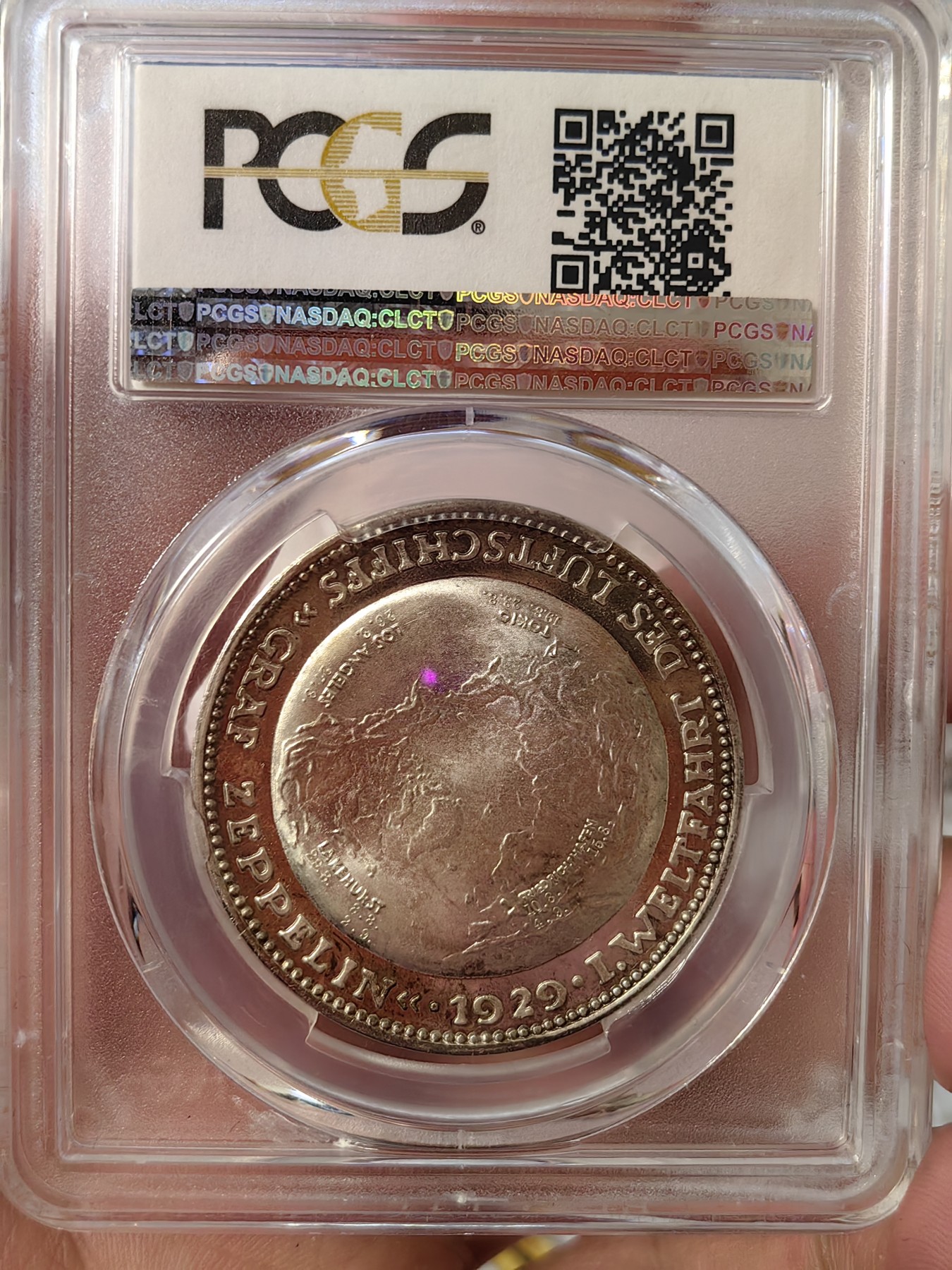 橡树集藏-006场 海纳百川 pcgs-sp66 1929年 (Kaiser-510),齐拍林飞艇环游世界，顶级高分，镜面底板，背面为标注“洛杉矶”“东京”等地名的高浮雕地球图案。