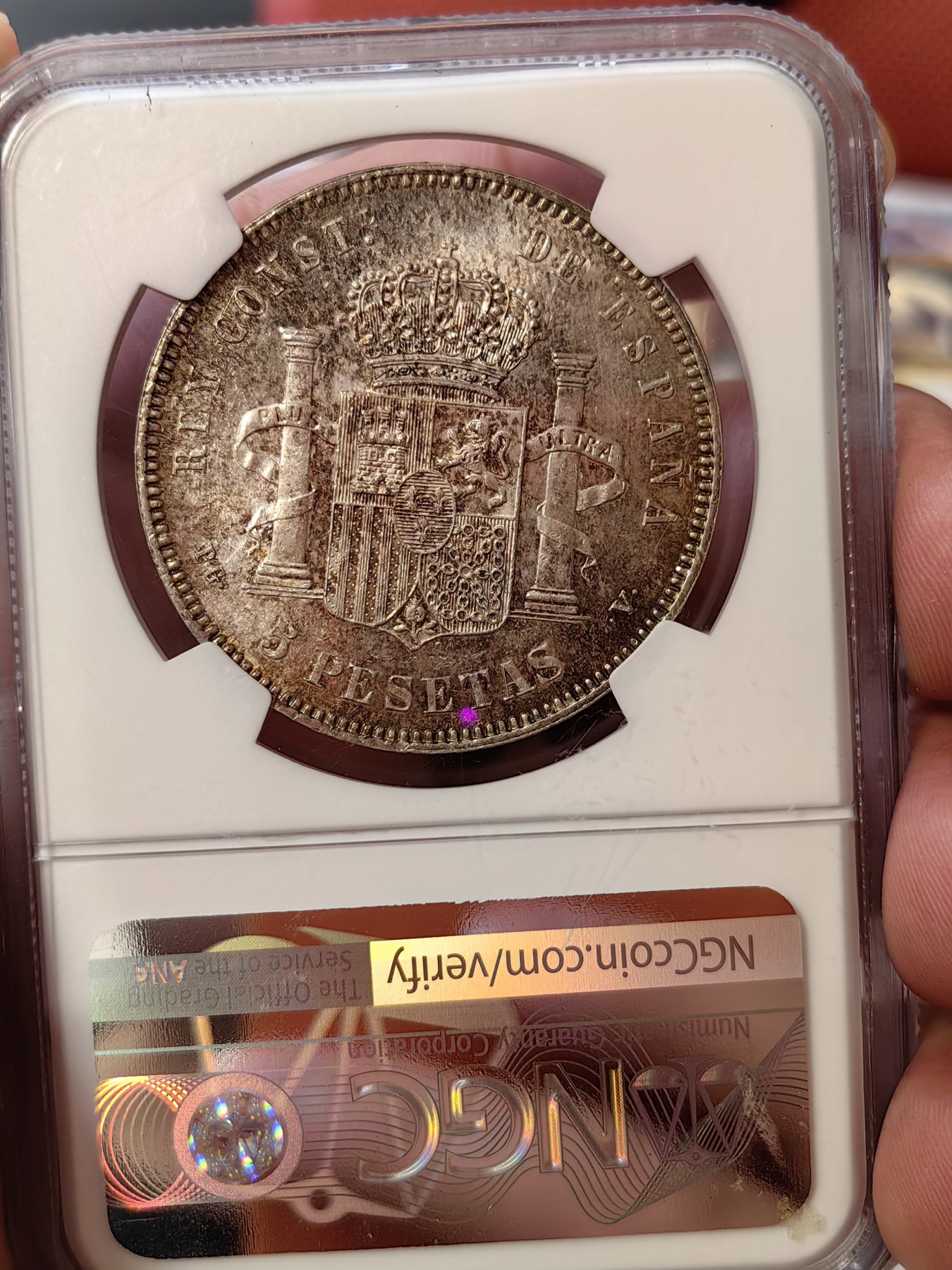 橡树集藏-006场 海纳百川 ngc-ms63 1894年西班牙5比塞塔双柱大银币 阿方索十三世 数据库亚军分 可爱的爆炸头男童 车轮原银霜光 欧陆黄油斑驳彩浆 流通币有此品相 实属不易 评级数量稀少 西班牙及西属钱币涨幅明显 大热门品种