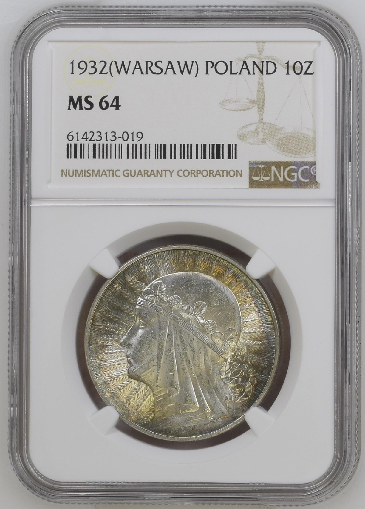 橡树集藏-006场 海纳百川 ngc-Ms64 1932年波兰10兹罗提大银币 雅德维加女皇  亚军分，上面只有一个65，究极难找的高分品种，可遇不可求。此枚的彩色包浆绝美，同分中的top～  64分极为难得，顶级状态，炫彩包浆，实物绝美。强车轮流银霜光，大美人一个，人称波兰尼姑头。雅德维加是波兰国王和立陶宛公爵夫人，出身于安茹-西西里王朝，圣雅德维加。25岁便英年早逝，最美的年华，Young Lady Queen～