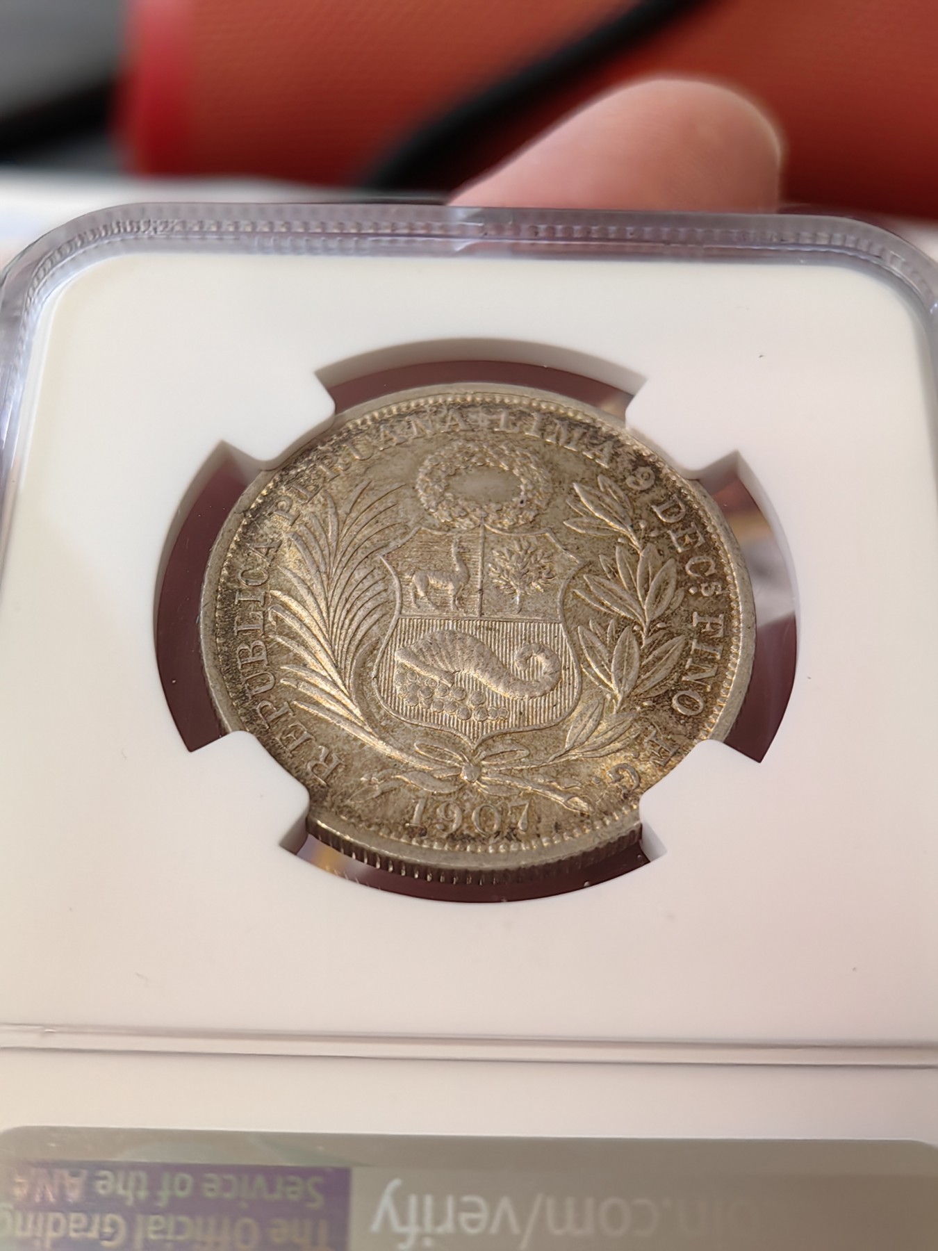 橡树集藏-006场 海纳百川 ngc-Ms65 1907年秘鲁半索尔银币 车轮霜光双面彩浆 实物观感极佳 FG-JR版首年发行 sbp落槌价240刀 南美大热门 盒子左下角磕伤