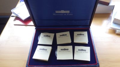 道一币馆币章第二场 - 原盒证 法国1993年卢浮宫系列100法郎纪念银币6枚套装