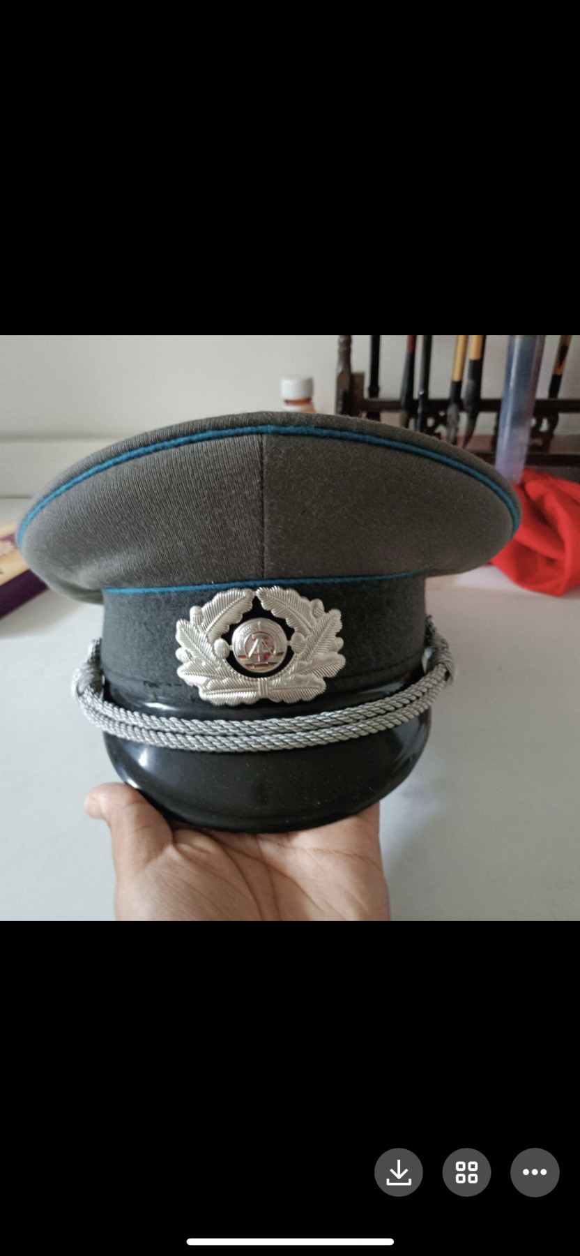 第一次麦稀奇拍卖 东德防空军军官大檐帽 头围57 （帽徽有损）