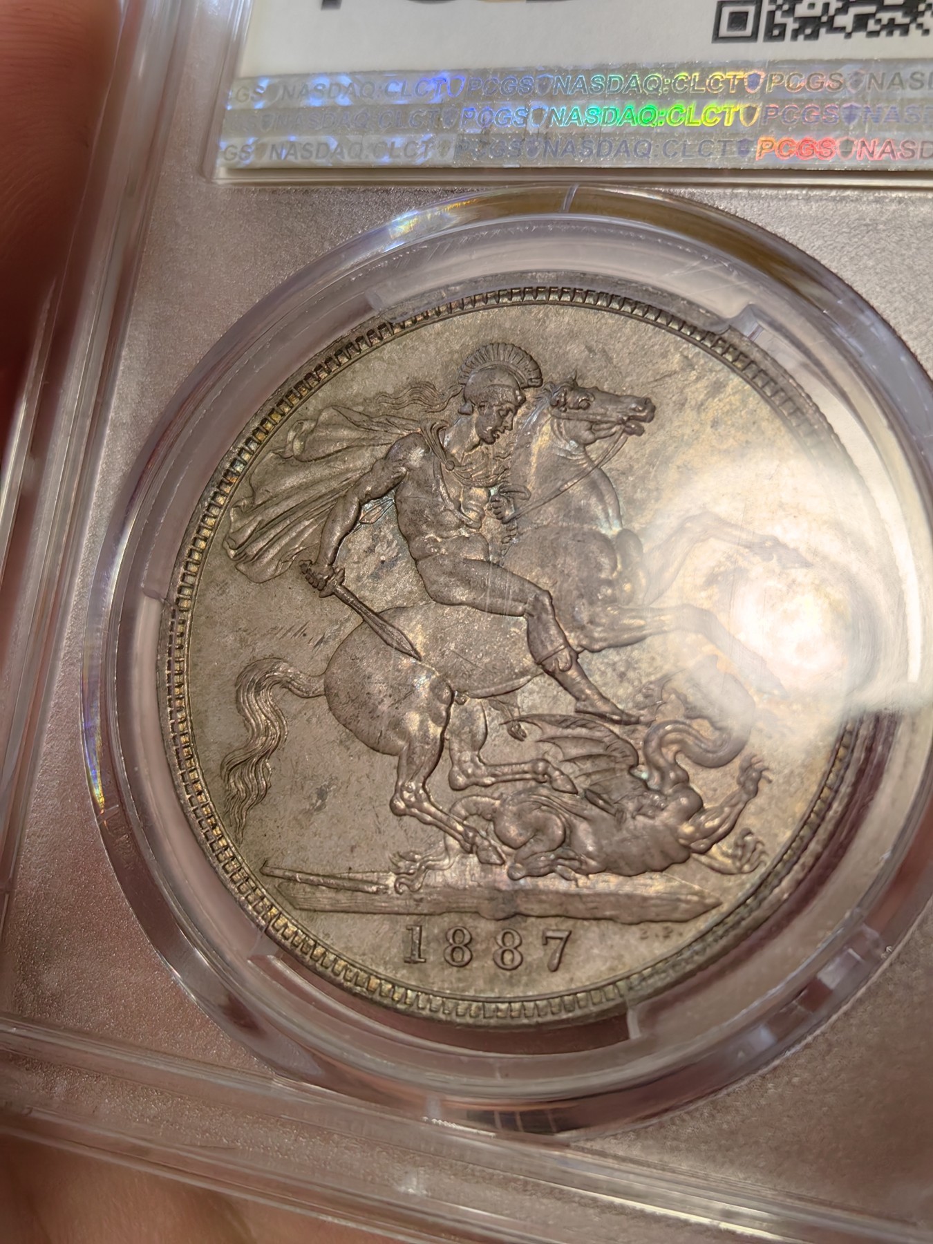 橡树集藏-006场 海纳百川 pcgs-ms64 1887年英国维多利亚高冠克朗马剑 经典品种 双面老包浆 彩虹点缀 实物状态一流