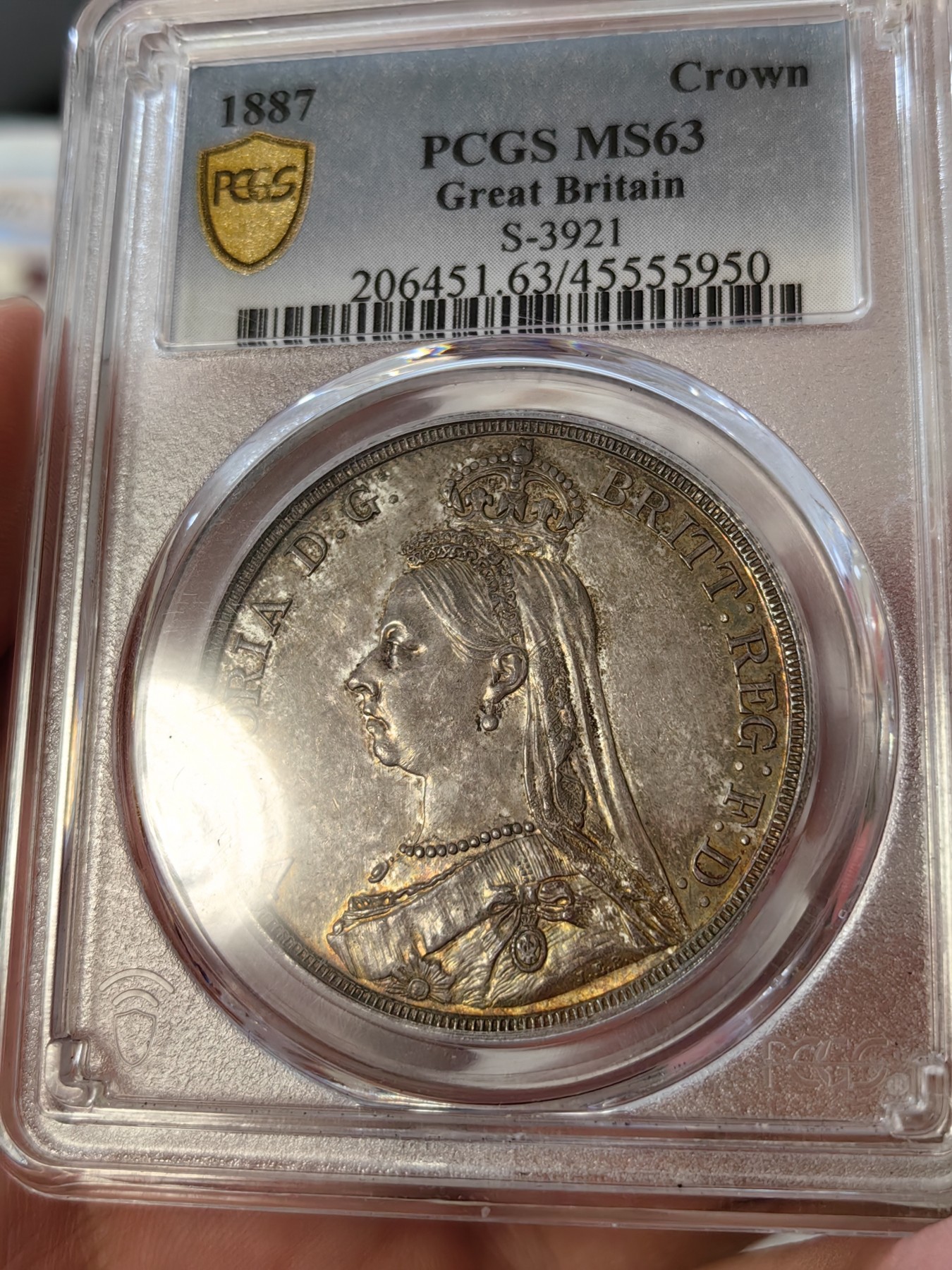 橡树集藏-006场 海纳百川 pcgs ms63 1887年英国1克朗 维多利亚马剑克朗 大热品种无需多言 此枚双面老包浆 经典锦盒彩 实物状态一流