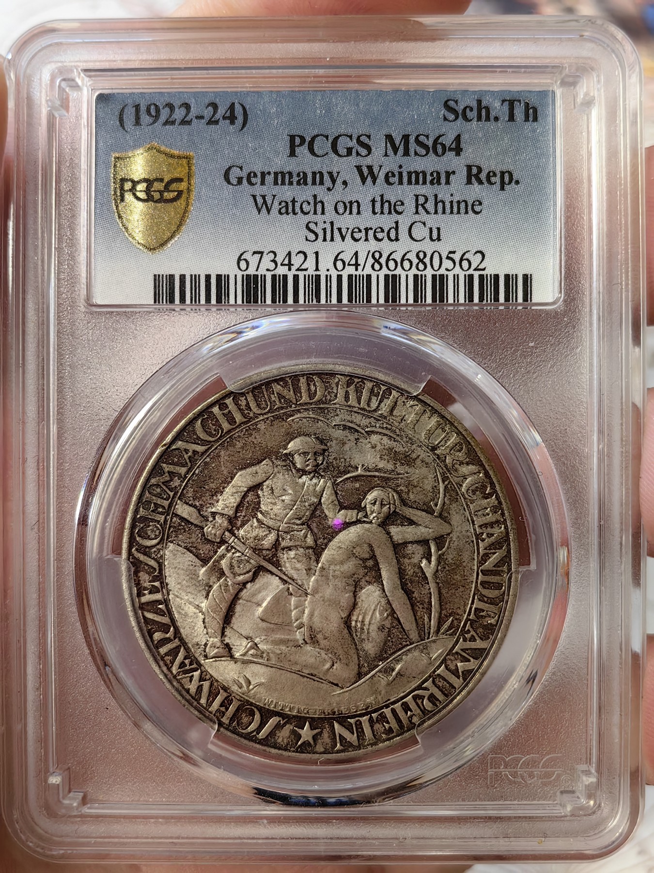 橡树集藏-006场 海纳百川 pcgs-ms64 1922-24年德国镀银纪念章黑色耻辱泰勒 守望莱茵  正面是一战战败的德国日耳曼妮娅被占领军羞辱 背面是折断的德国军刀 故事跃然纸上 刻画相当形象 德国国耻 欧陆老包浆 实物非常好看