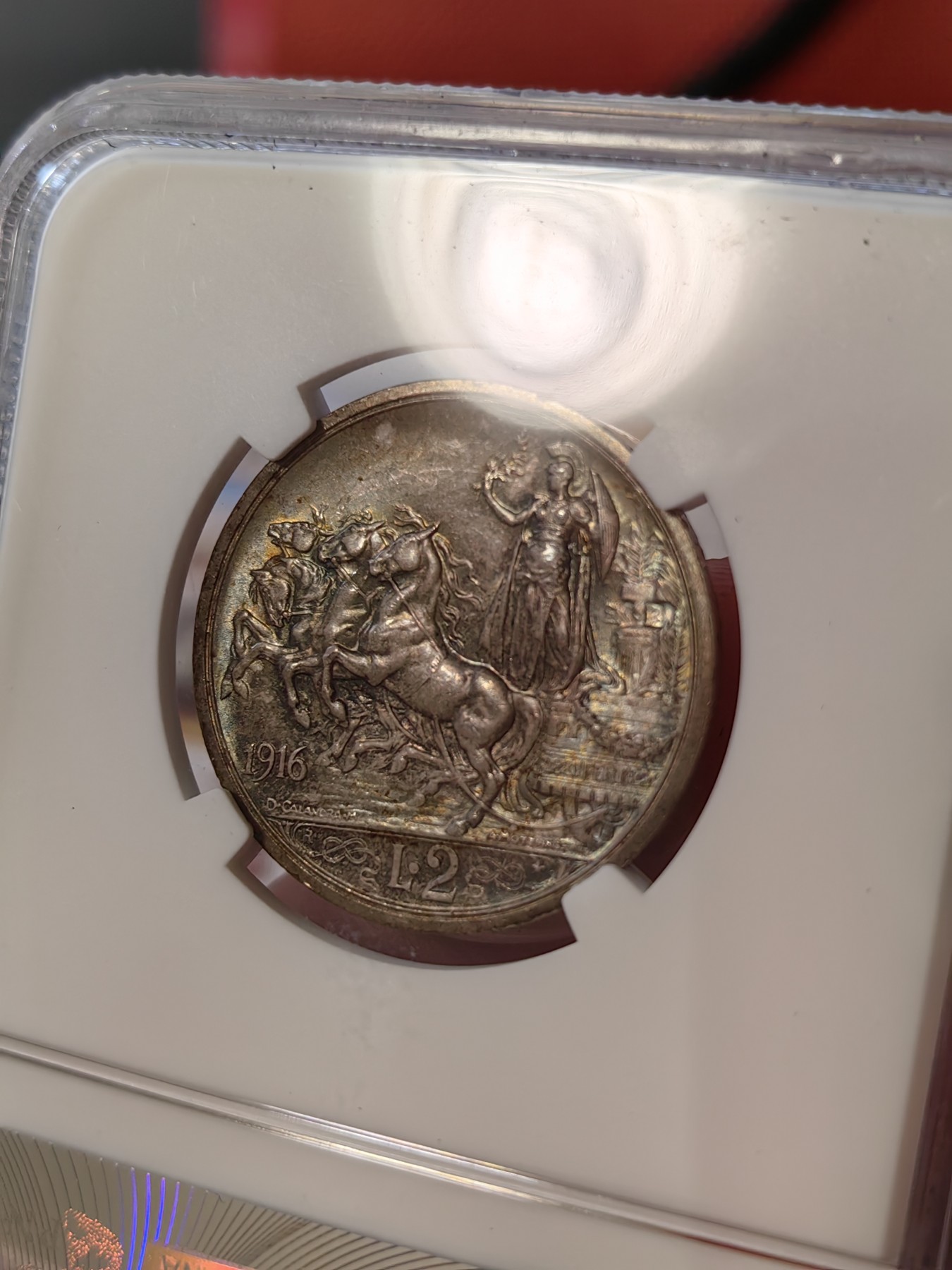 橡树集藏-006场 海纳百川 ngc-ms64 1916年意大利2里拉银币 双面浓郁地中海酱彩 所见最美 打制极佳 底板丝滑 nike女神四驾马车 经典意系设计 实物绝美 老盒严评品质佳 可堪自藏