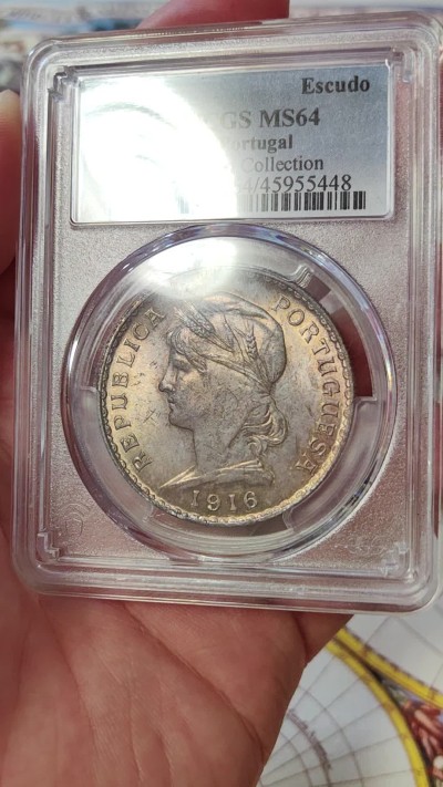 橡树集藏-006场 海纳百川 pcgs-Ms64 1916年葡萄牙埃斯库多大银币，谷物女神。数据库亚军分，仅仅一枚64+更高。官网广告币，双面顶级欧陆老彩浆，实物绝美。Salton Collection，名家旧藏。欧陆女神大银币，热门潜力股。