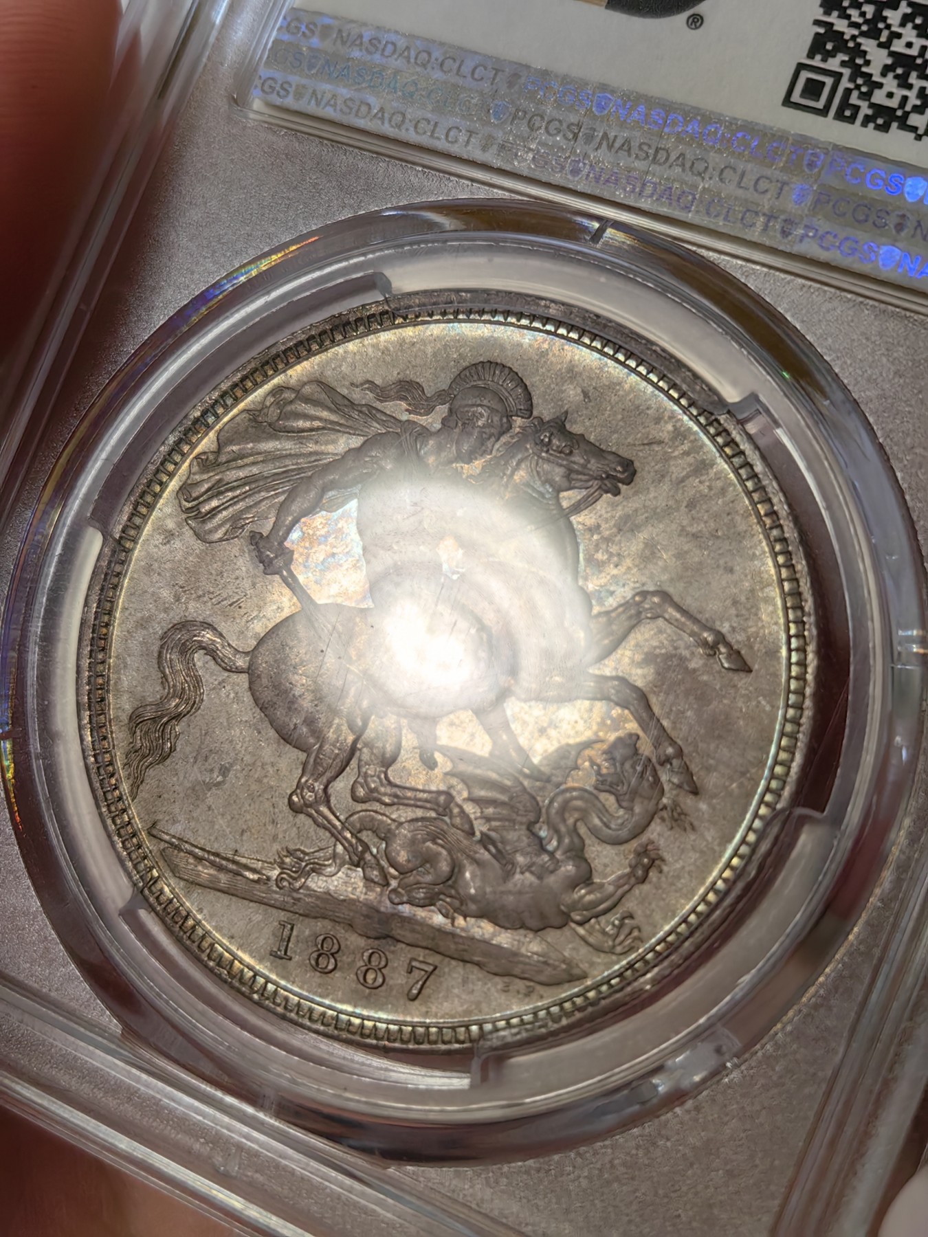 橡树集藏-006场 海纳百川 pcgs-ms64 1887年英国维多利亚高冠克朗马剑 经典品种 双面老包浆 彩虹点缀 实物状态一流