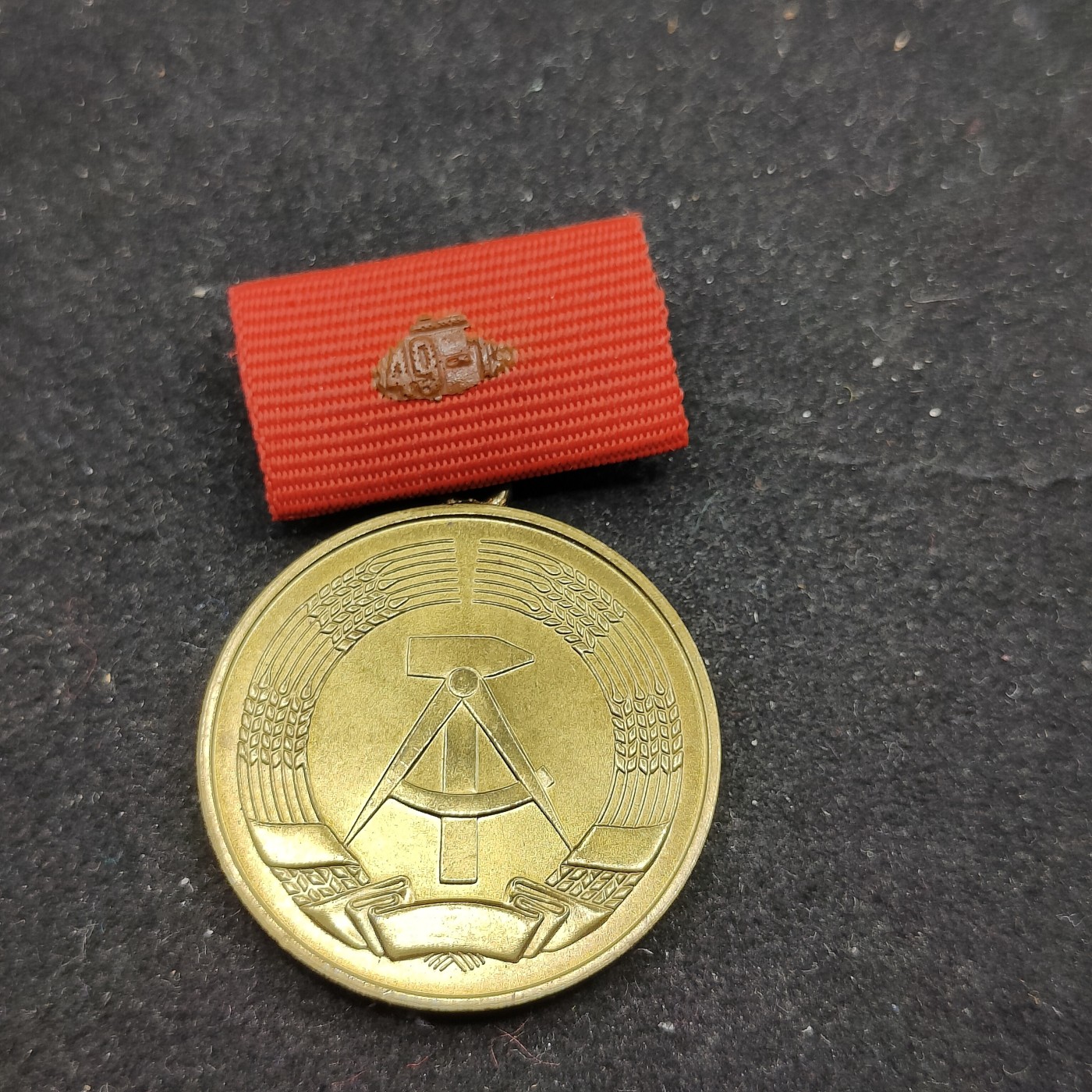 全场0元起拍 第72期 咸鱼国勋章拍卖专场 7月12日（周三）下午6：00开始 东德建国30周年纪念章