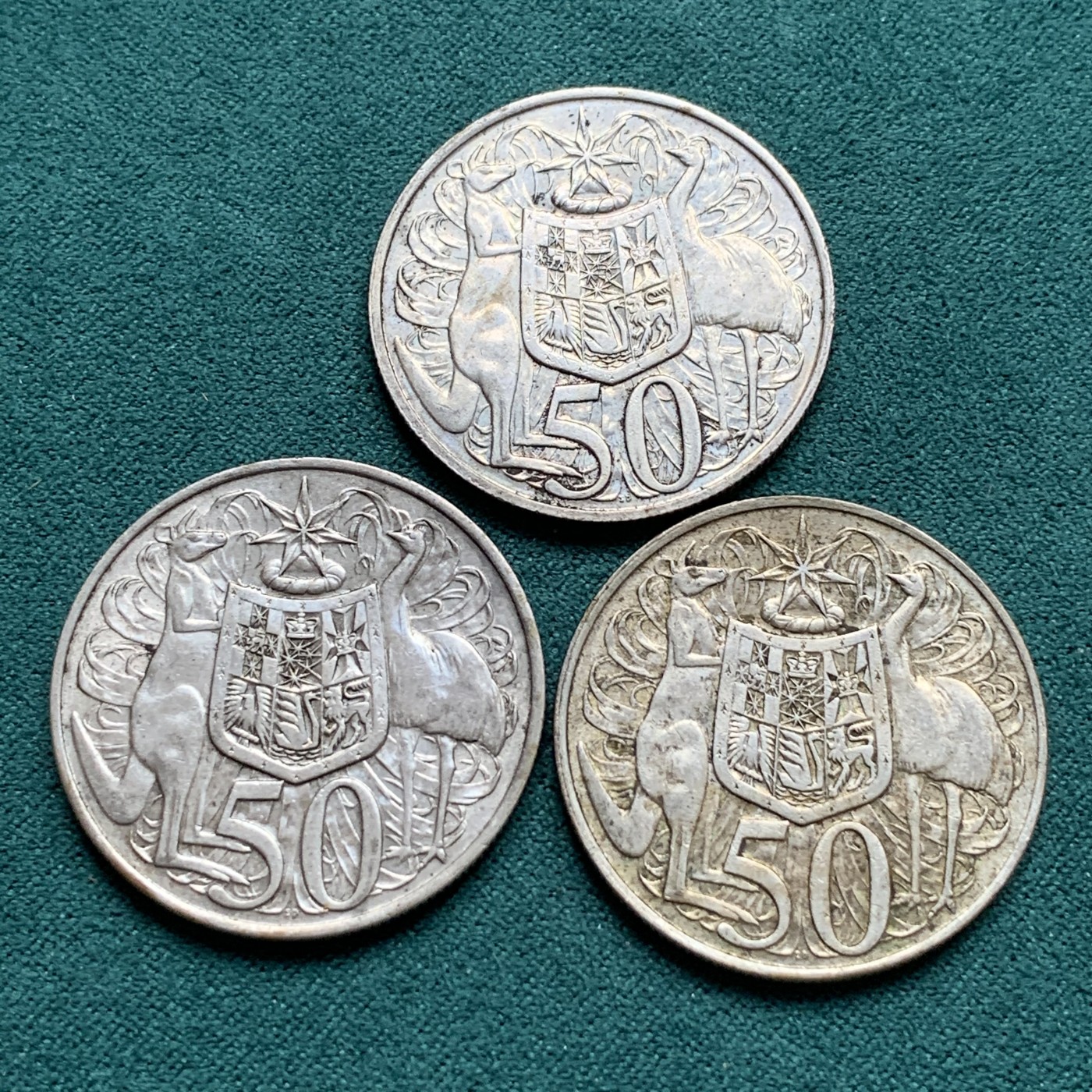 《竞宝斋》第180场-周日，周一2场 (全场包邮) 澳大利亚1966年伊丽莎白二世50分银币3枚一组