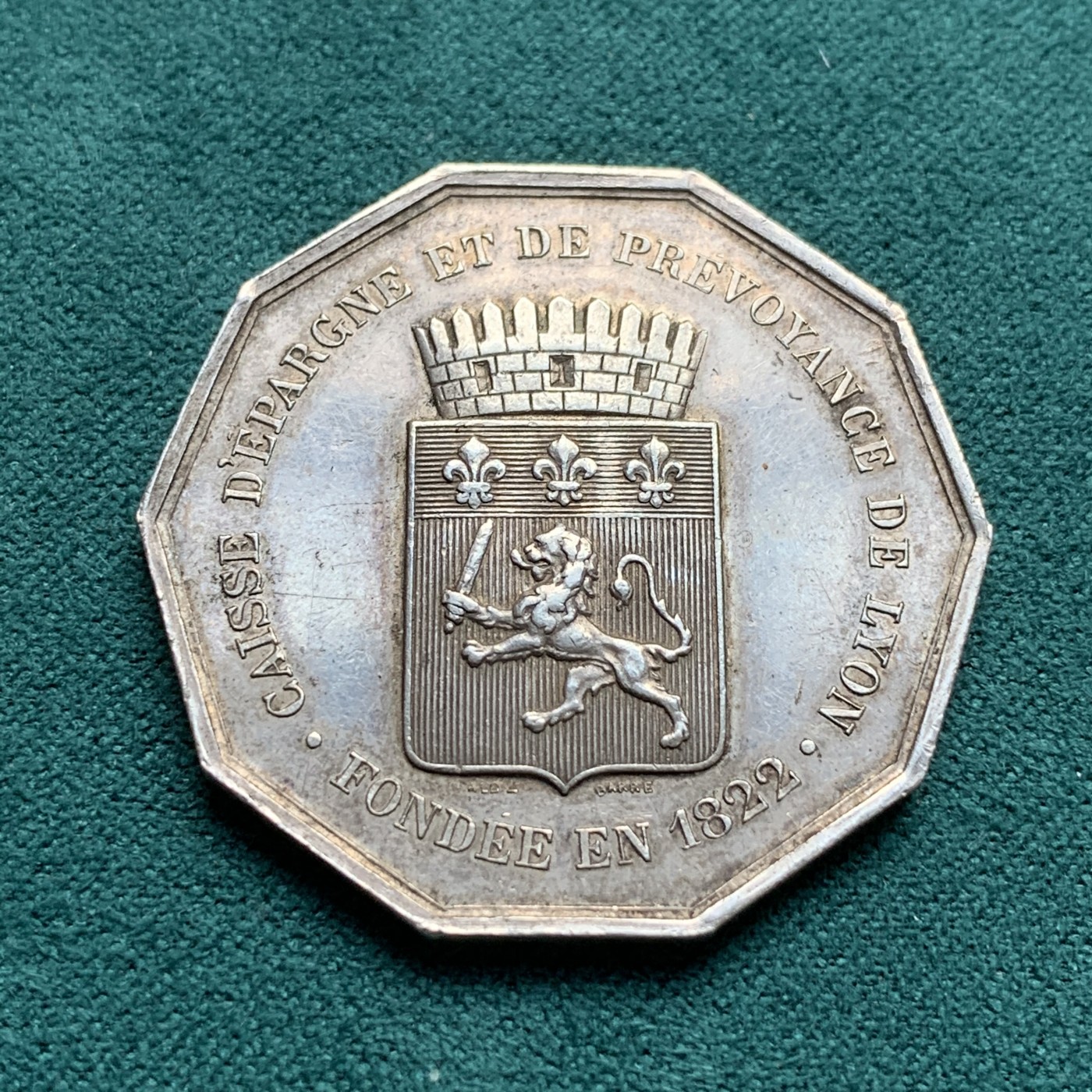 《竞宝斋》第180场-周日，周一2场 (全场包邮) 法国1880-1898十角银质代币jeton 蚂蚁储蓄 边铭丰饶角AR 重量16.2g 直径33mm