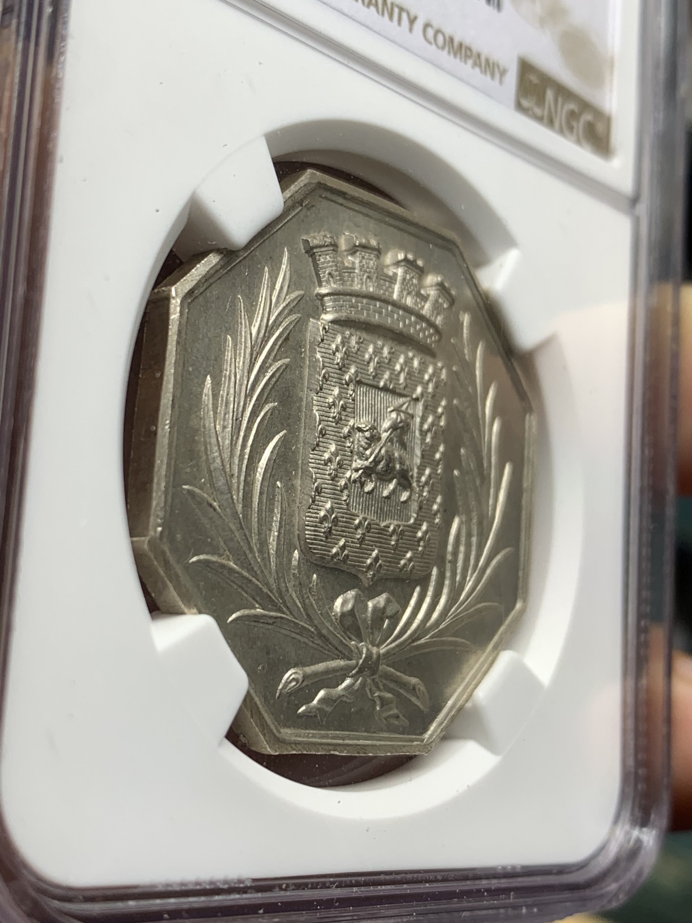 《竞宝斋》第180场-周日，周一2场 (全场包邮) NGC MS63 法国1834年卡卡西松储蓄银行八角银章 大规格 少见品种