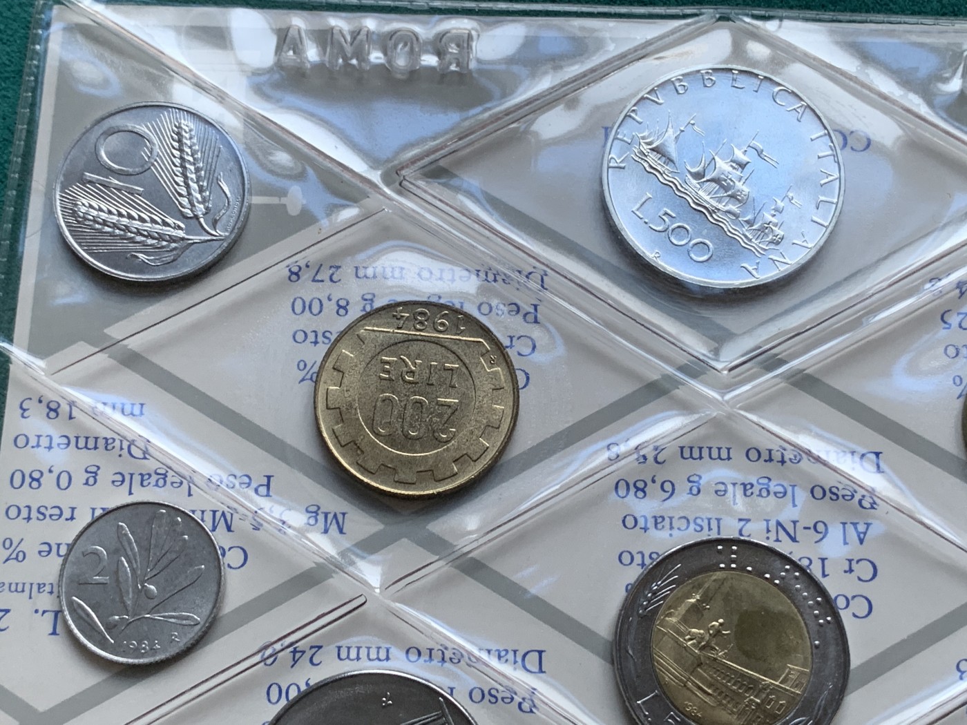 《竞宝斋》第180场-周日，周一2场 (全场包邮) 意大利，1984，普制套币 含帆船银币