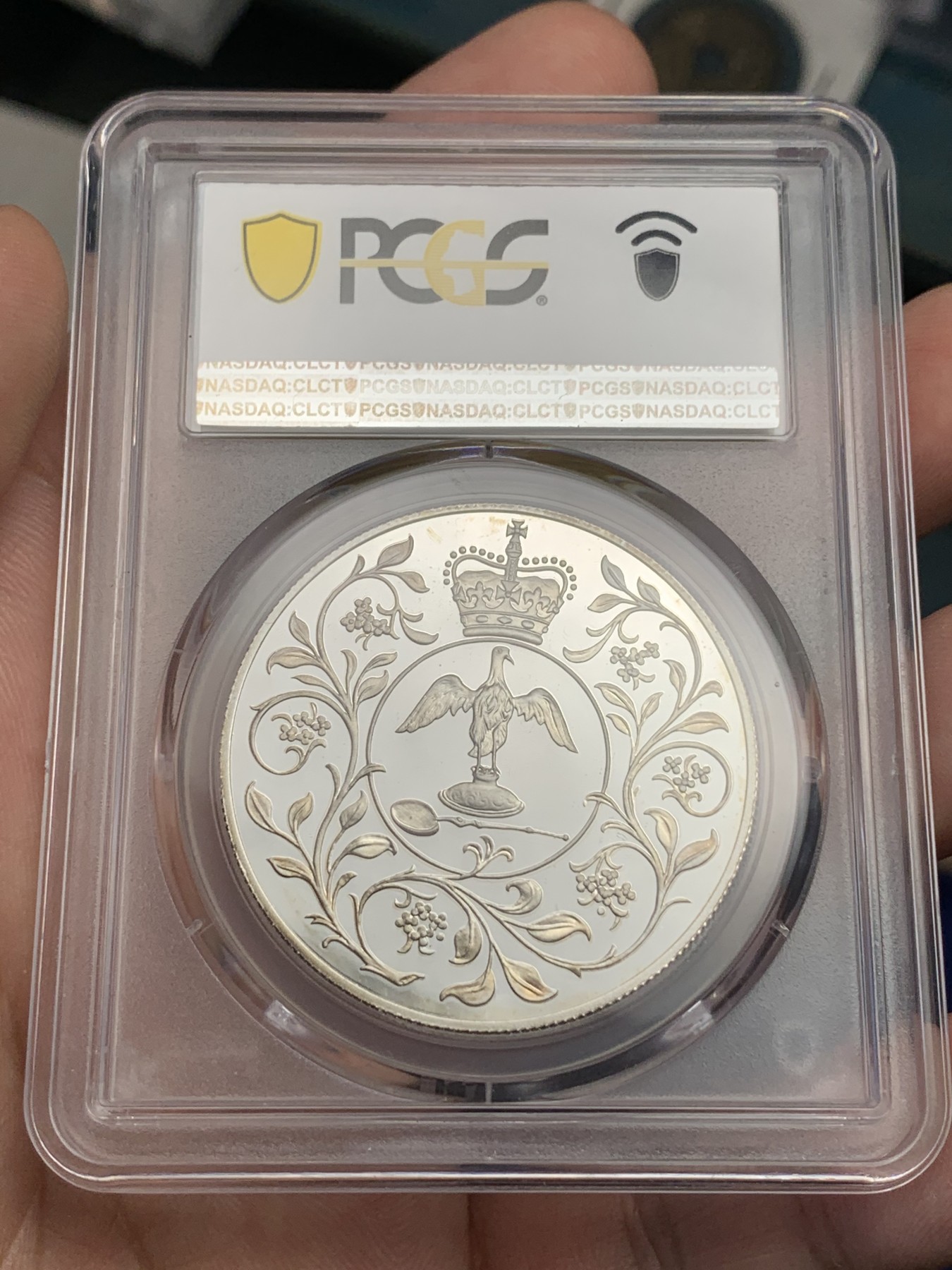 《竞宝斋》第180场-周日，周一2场 (全场包邮) PCGS-PR69DC 英国1977年伊丽莎白二世禧年精制25便士（克朗型）银币,69已经很难了，带原盒。