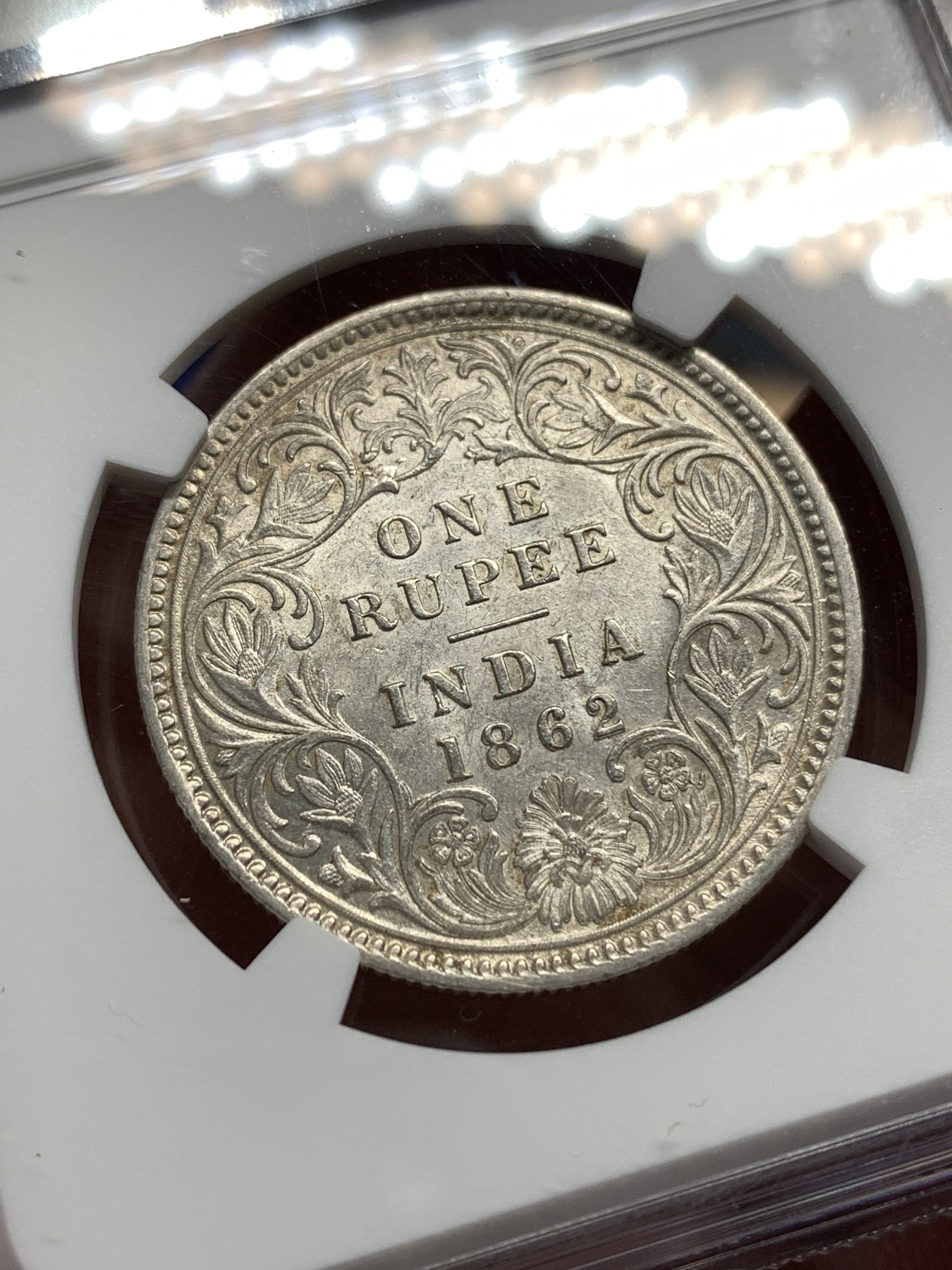 《竞宝斋》第180场-周日，周一2场 (全场包邮) NGC-AU58 1862C英属印度维多利亚1卢比银币