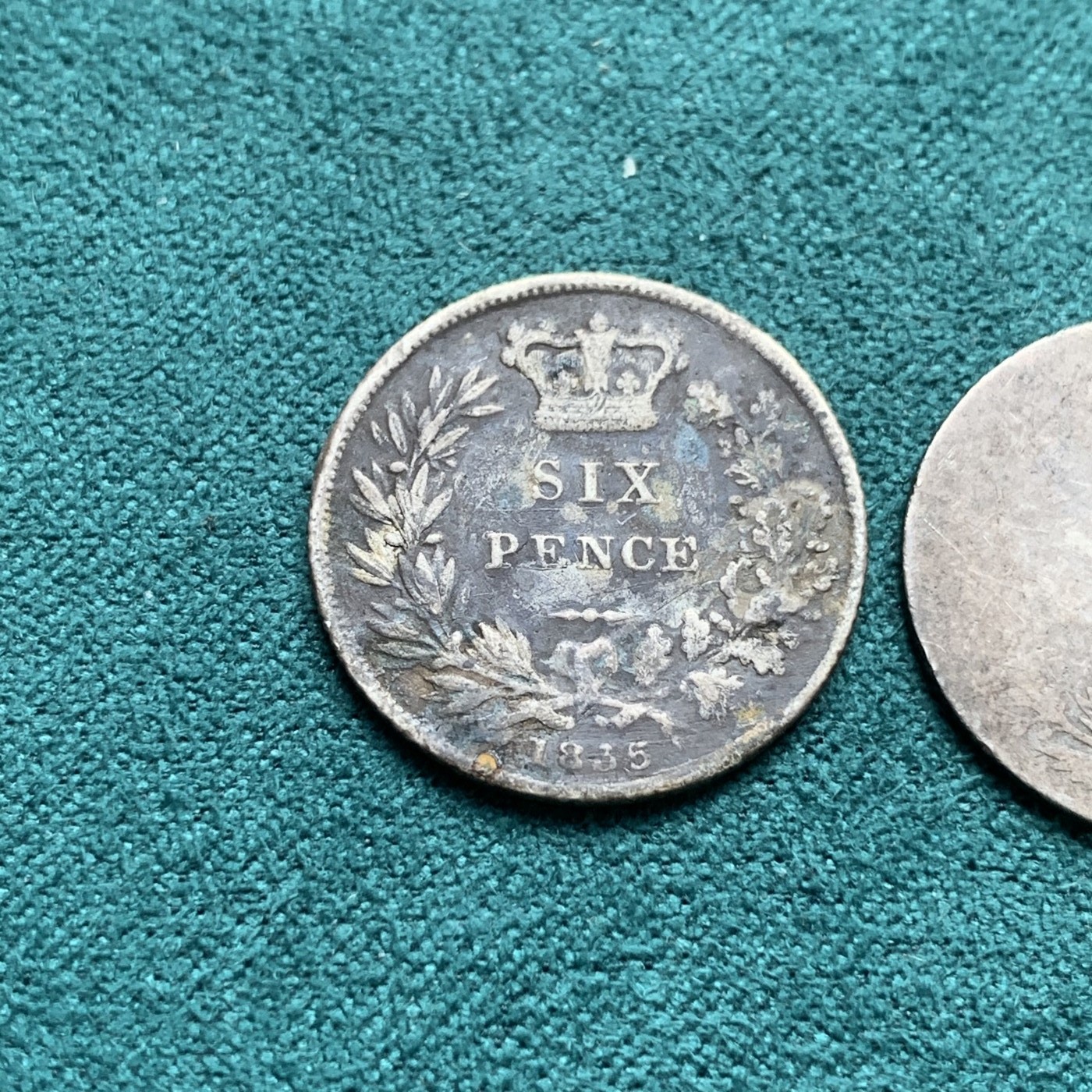 《竞宝斋》第180场-周日，周一2场 (全场包邮) 1835年英国威廉四世6便士送老维银币一枚