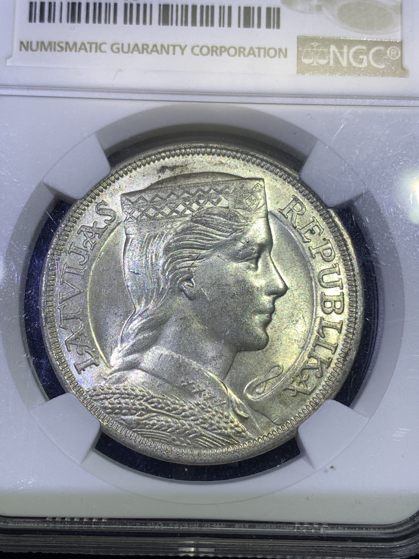 《竞宝斋》第180场-周日，周一2场 (全场包邮) NGC-MS63 1931拉脱维亚5拉特银币，拉脱维亚上MS63不易，BU级转光，未清洗卷拆品相，微微淡黄色包浆