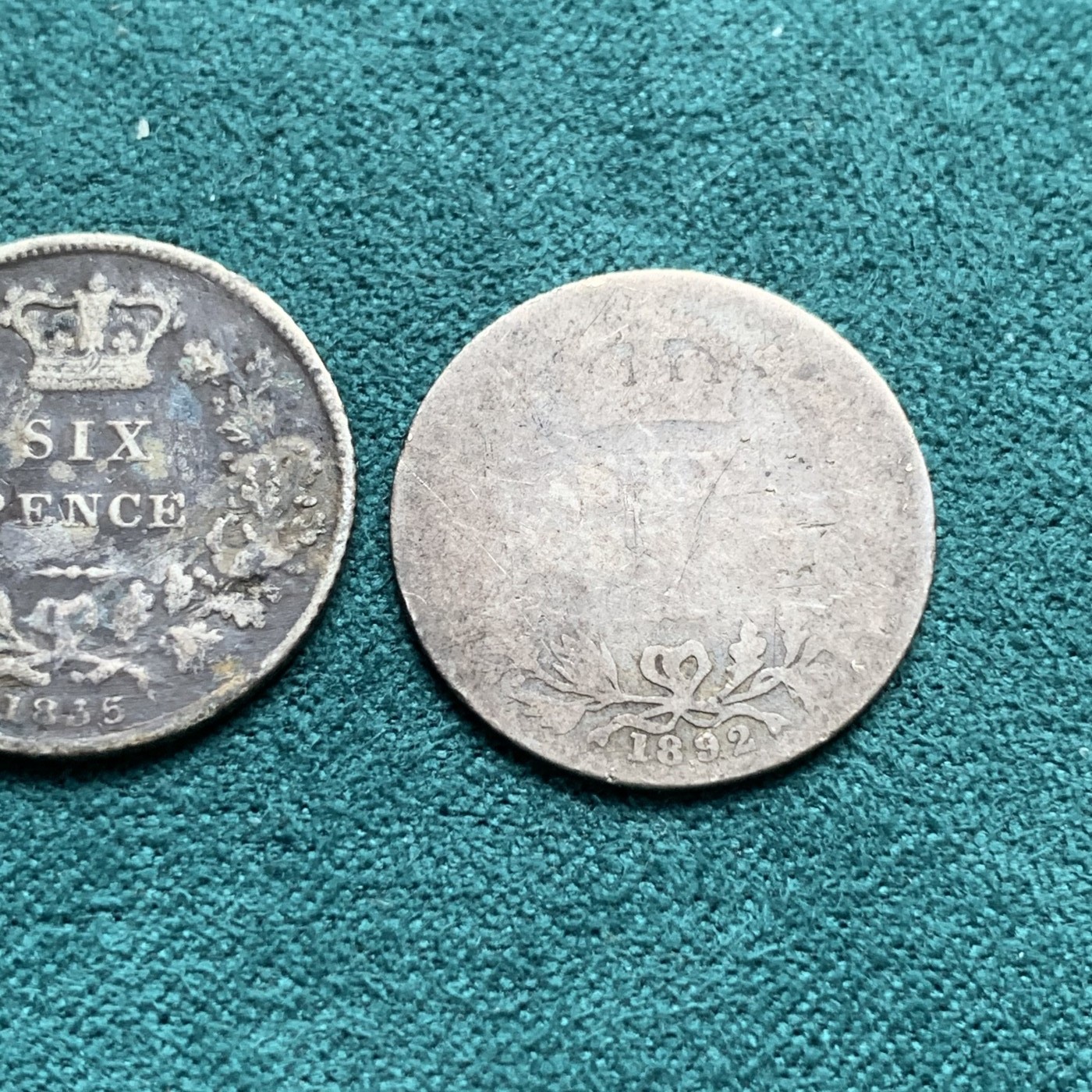 《竞宝斋》第180场-周日，周一2场 (全场包邮) 1835年英国威廉四世6便士送老维银币一枚