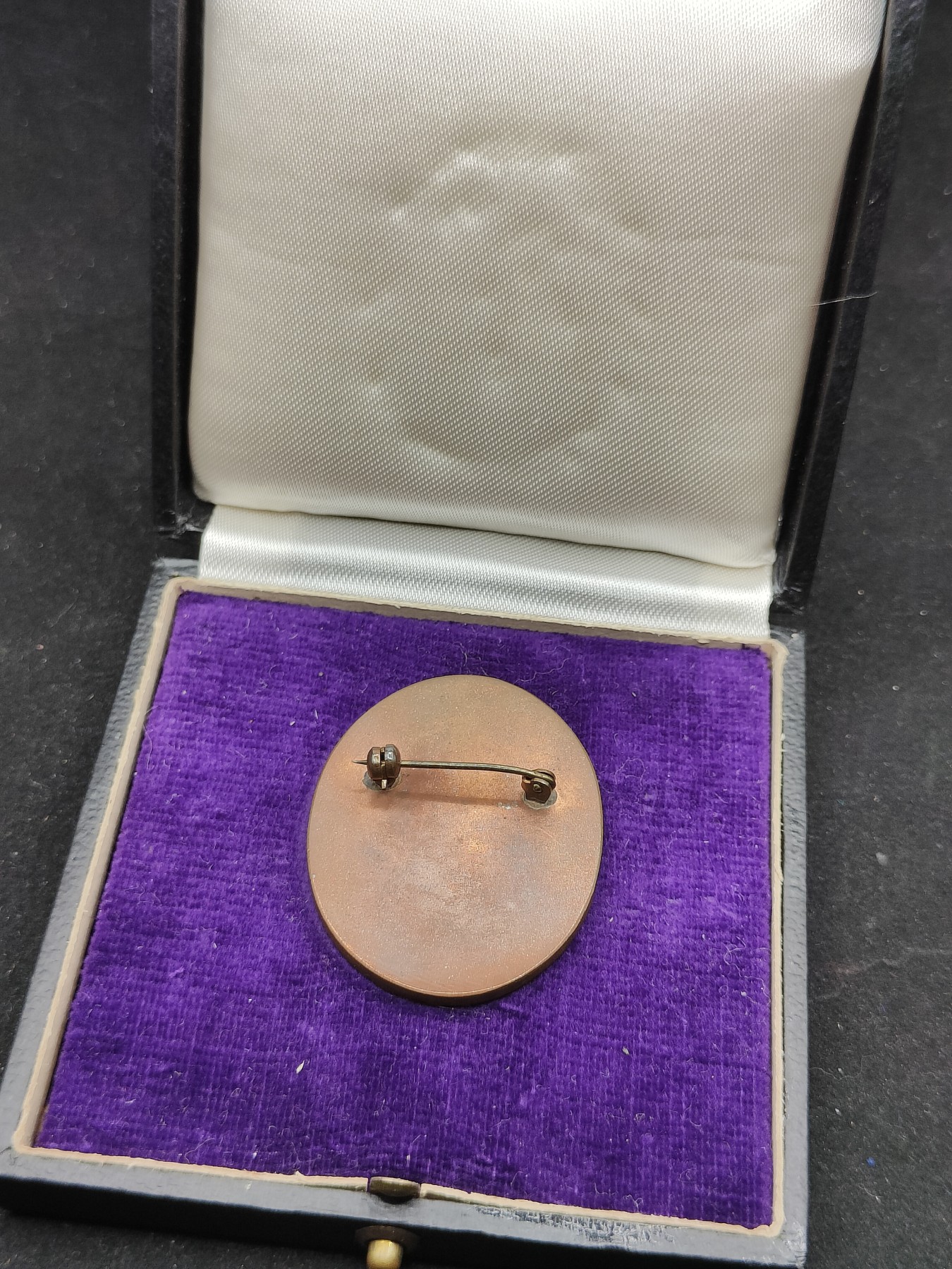 全场0元起拍 第72期 咸鱼国勋章拍卖专场 7月12日（周三）下午6：00开始 早期 东德 优秀人民军证章 带盒