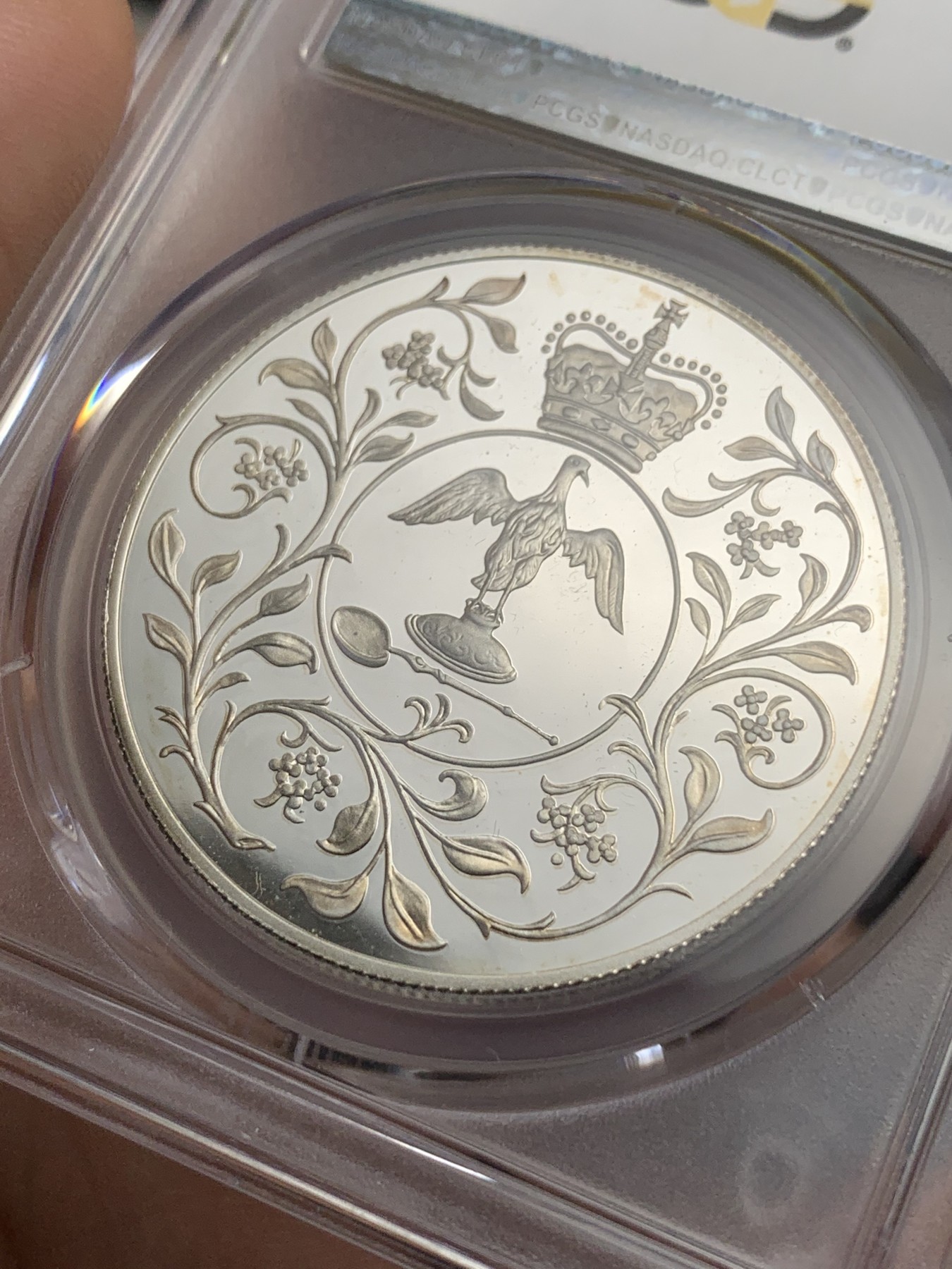 《竞宝斋》第180场-周日，周一2场 (全场包邮) PCGS-PR69DC 英国1977年伊丽莎白二世禧年精制25便士（克朗型）银币,69已经很难了，带原盒。