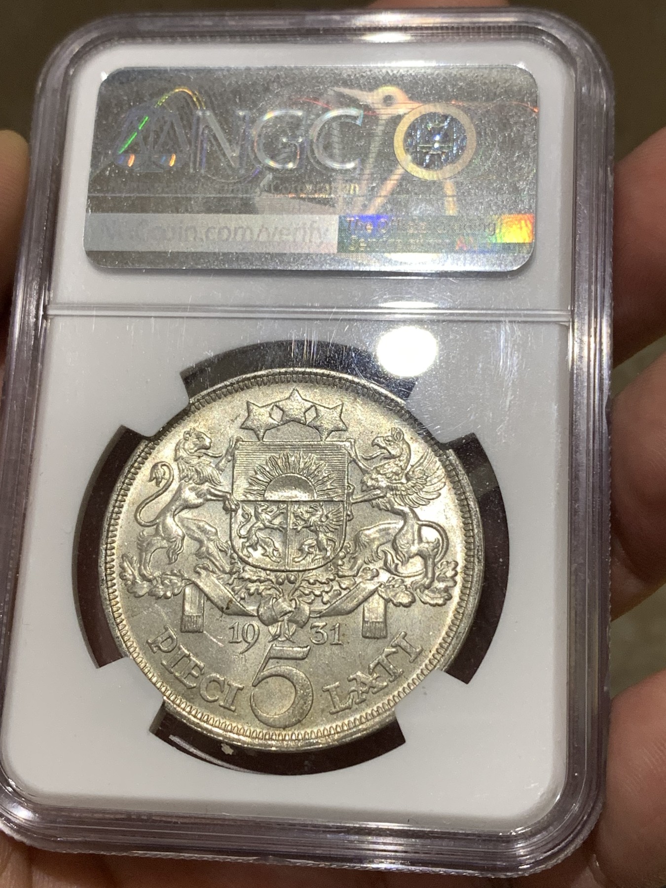 《竞宝斋》第180场-周日，周一2场 (全场包邮) NGC-MS63 1931拉脱维亚5拉特银币，拉脱维亚上MS63不易，BU级转光，未清洗卷拆品相，微微淡黄色包浆