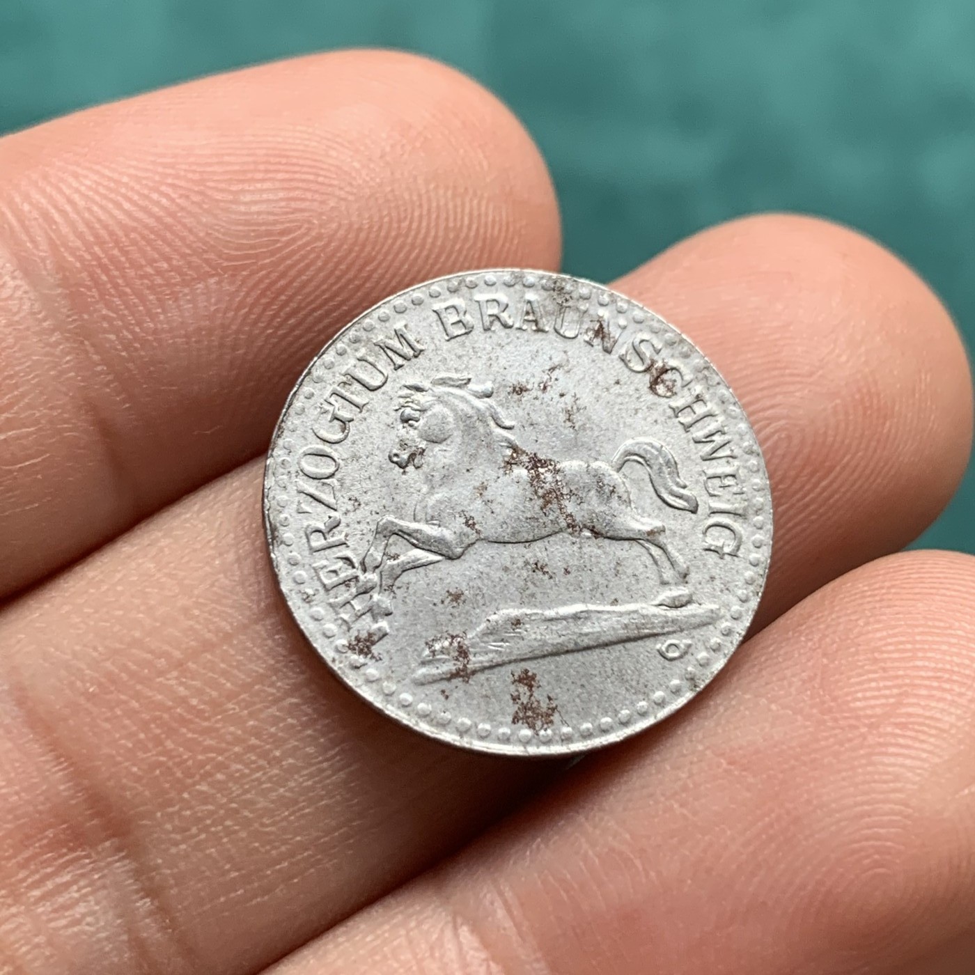 《竞宝斋》第180场-周日，周一2场 (全场包邮) 德国1920年紧急时期10芬尼铁币 奔马不错