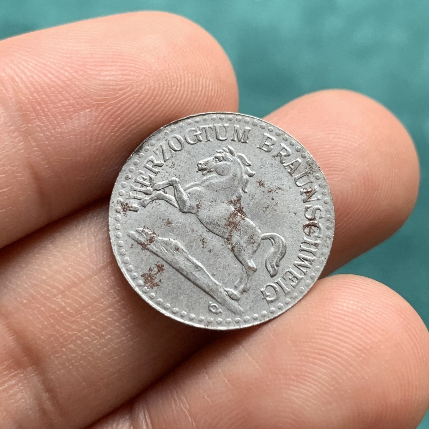 《竞宝斋》第180场-周日，周一2场 (全场包邮) 德国1920年紧急时期10芬尼铁币 奔马不错