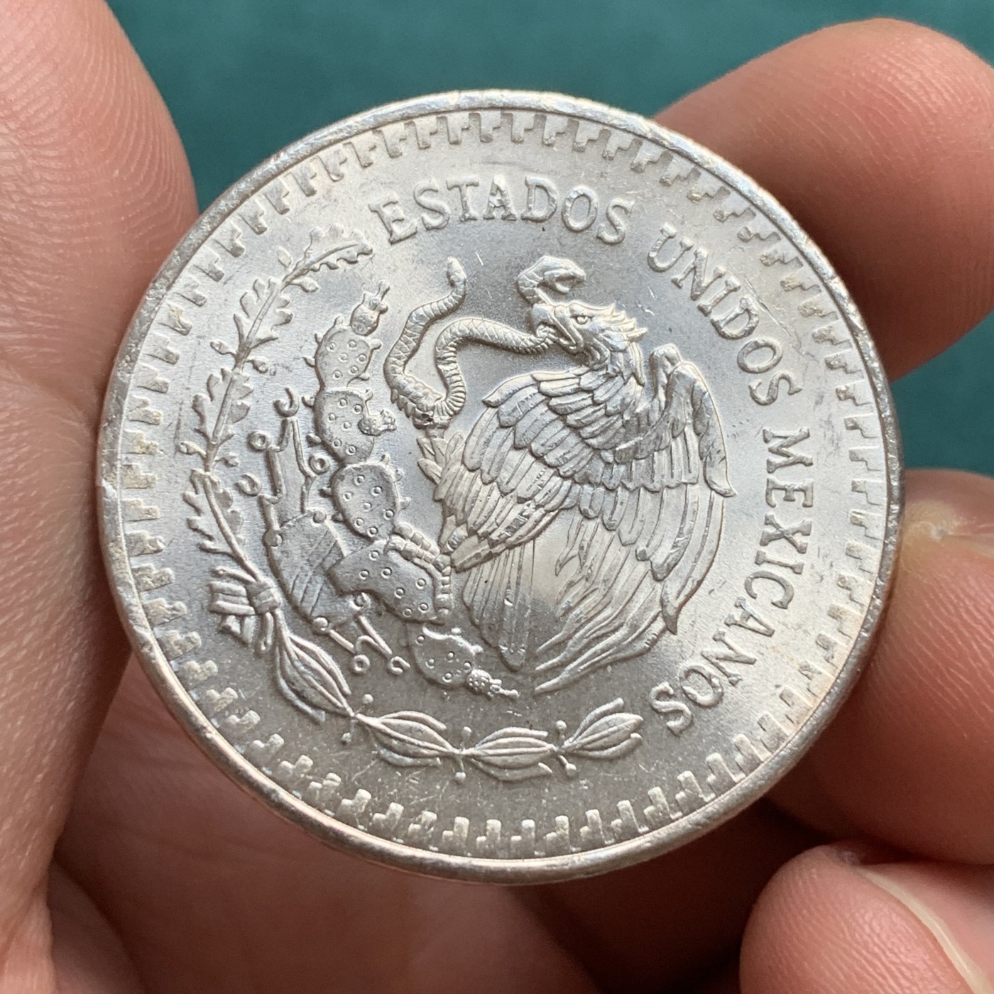 《竞宝斋》第180场-周日，周一2场 (全场包邮) 1982年 墨西哥 1盎司女神银币 999银 少见 包浆也好