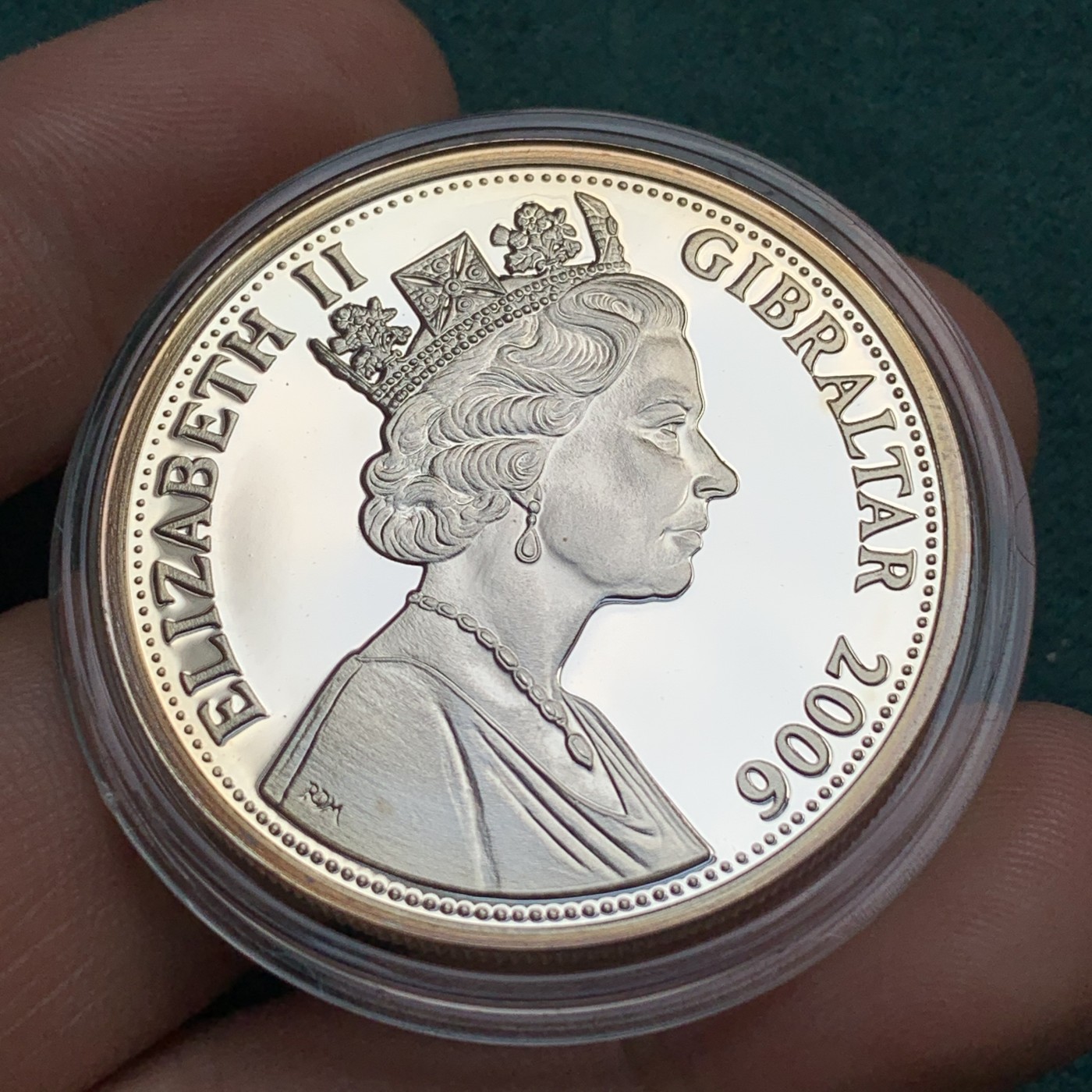 《竞宝斋》第180场-周日，周一2场 (全场包邮) 直布罗陀 2006年 伊丽莎白二世 80岁纪念大银币 28.28克 925银