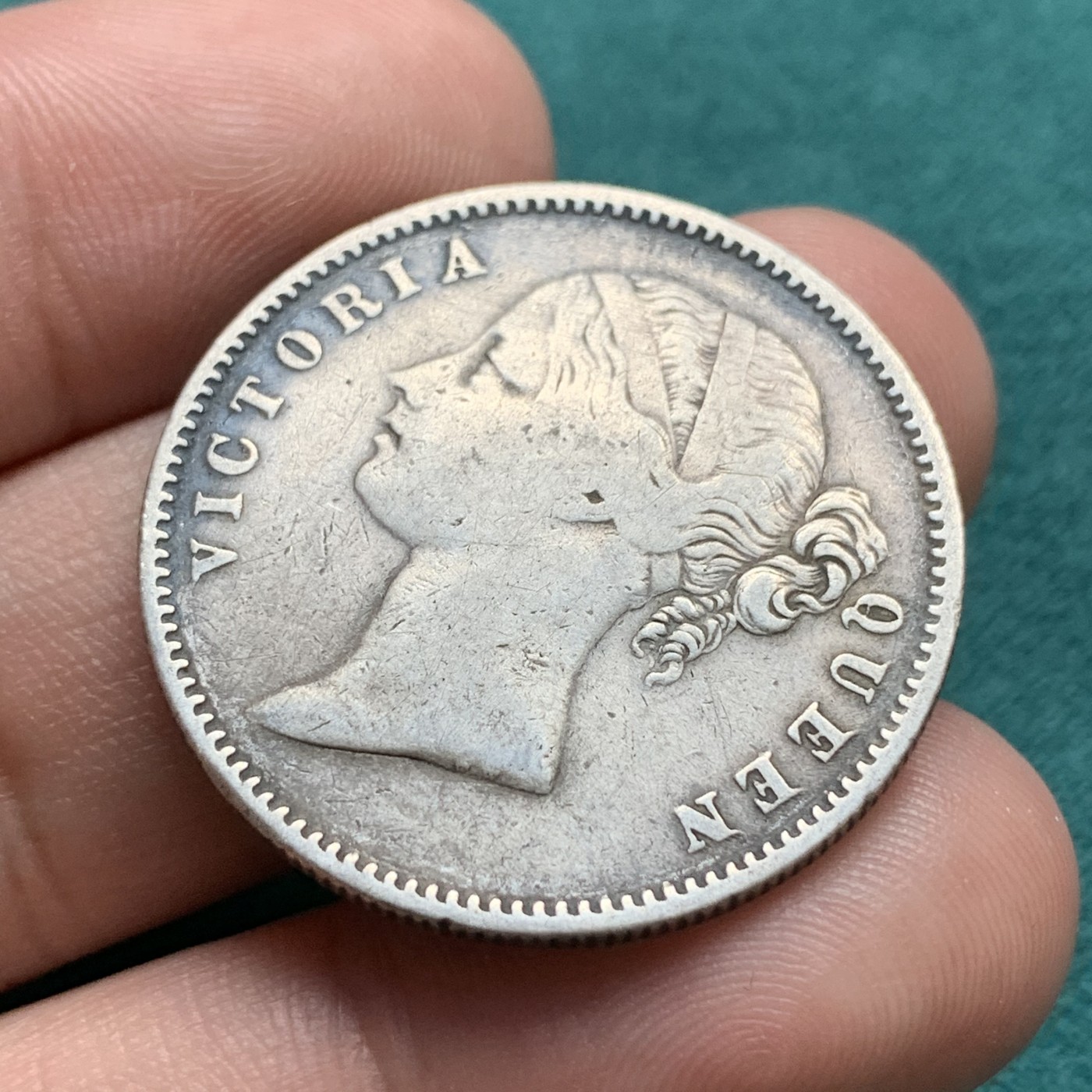 《竞宝斋》第180场-周日，周一2场 (全场包邮) 1840英属印度维多利亚1卢比银币