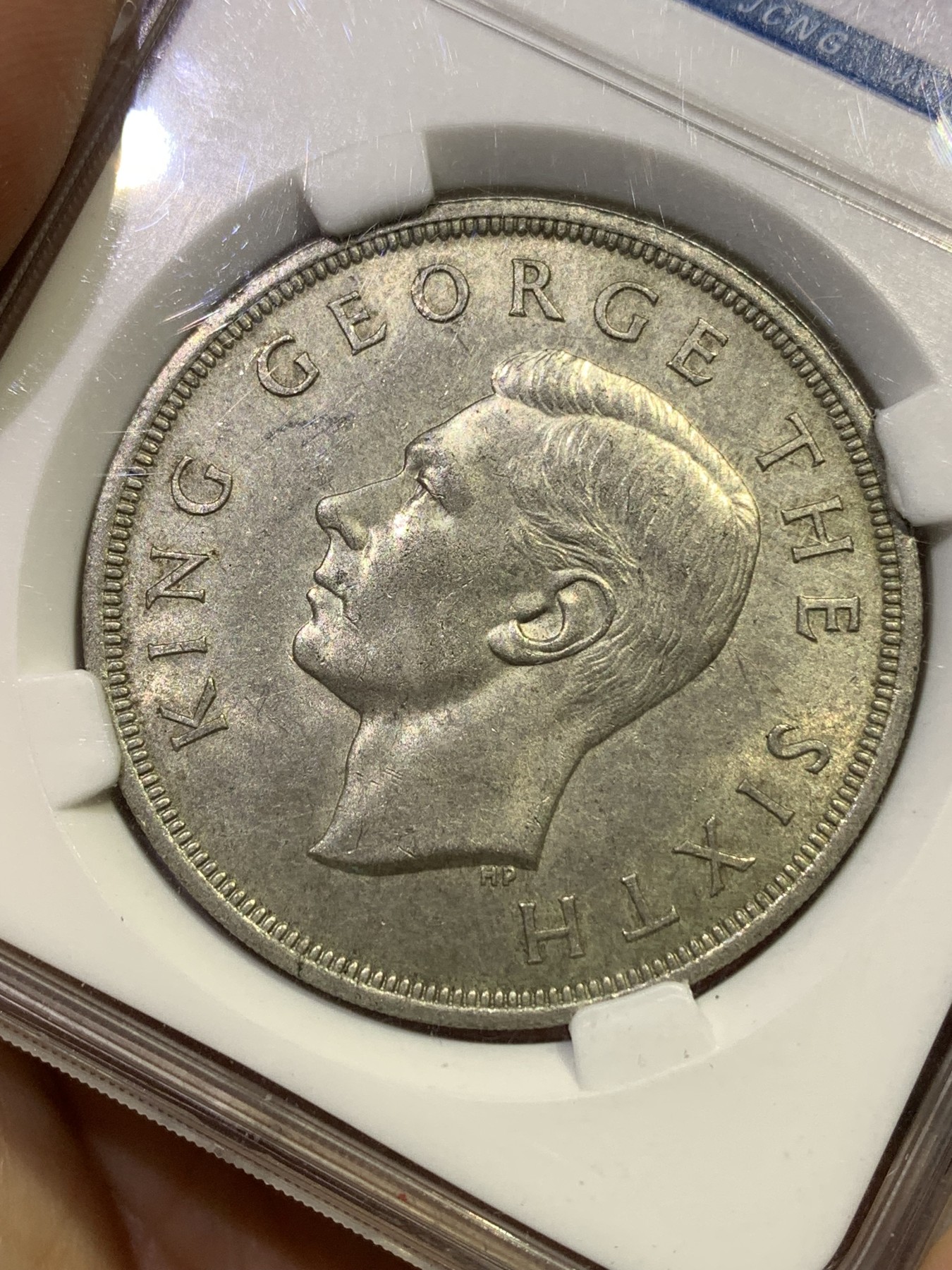 《竞宝斋》第180场-周日，周一2场 (全场包邮) 嘉诚评级MS62 新西兰1949年乔治六世1克朗银币