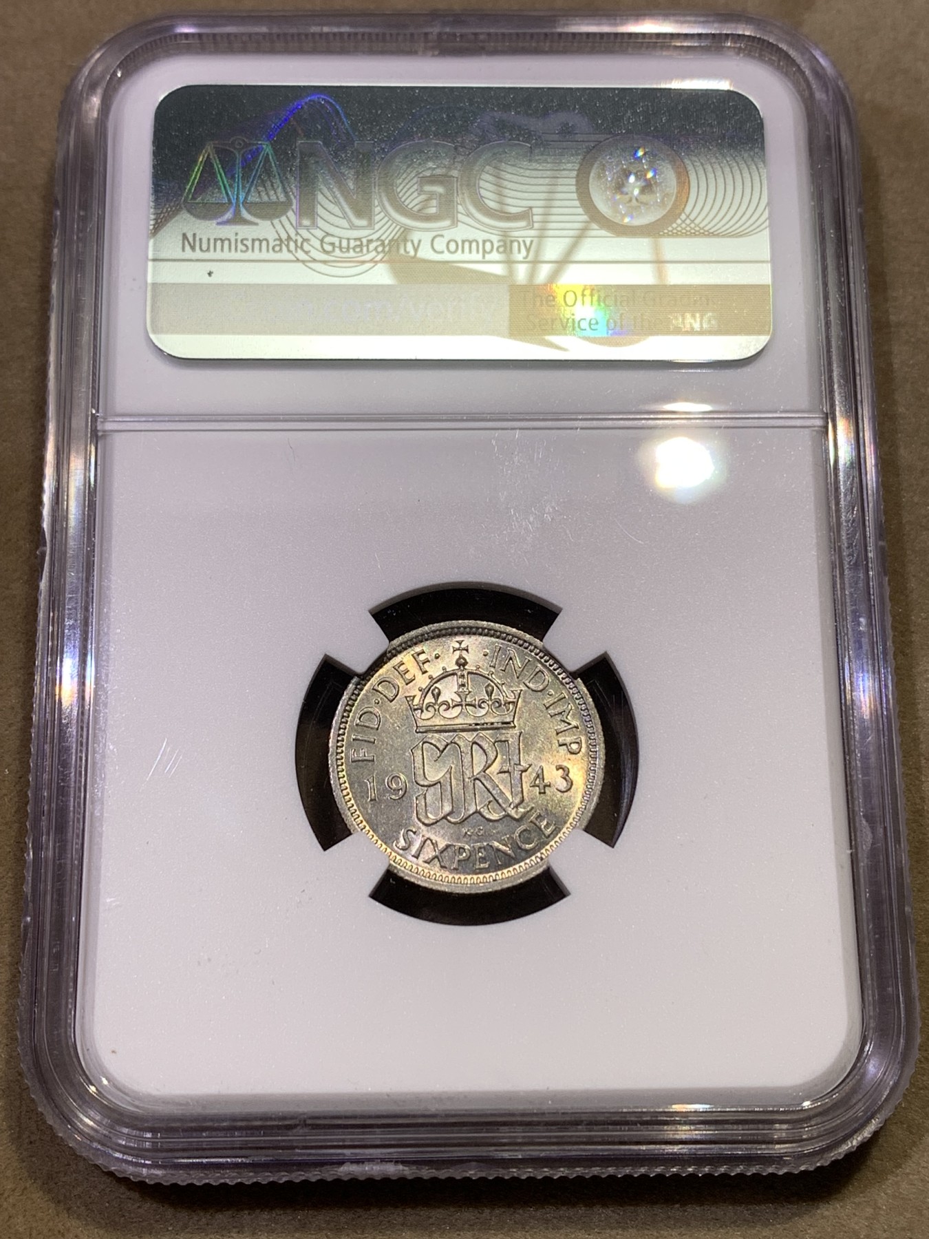 《竞宝斋》第180场-周日，周一2场 (全场包邮) NGC-MS61 英国1943年 乔六6便士银币 原光好品