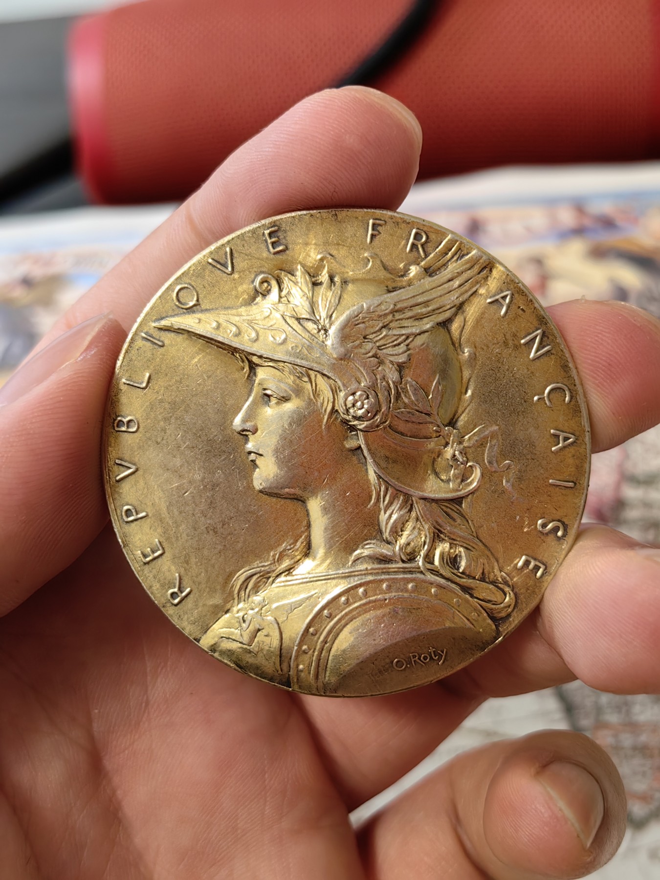 橡树集藏-006场 海纳百川 法国玛丽安娜戎装大版银镀金章  直径：51mm  重量： 边铭：65.3gr 丰饶角加银标