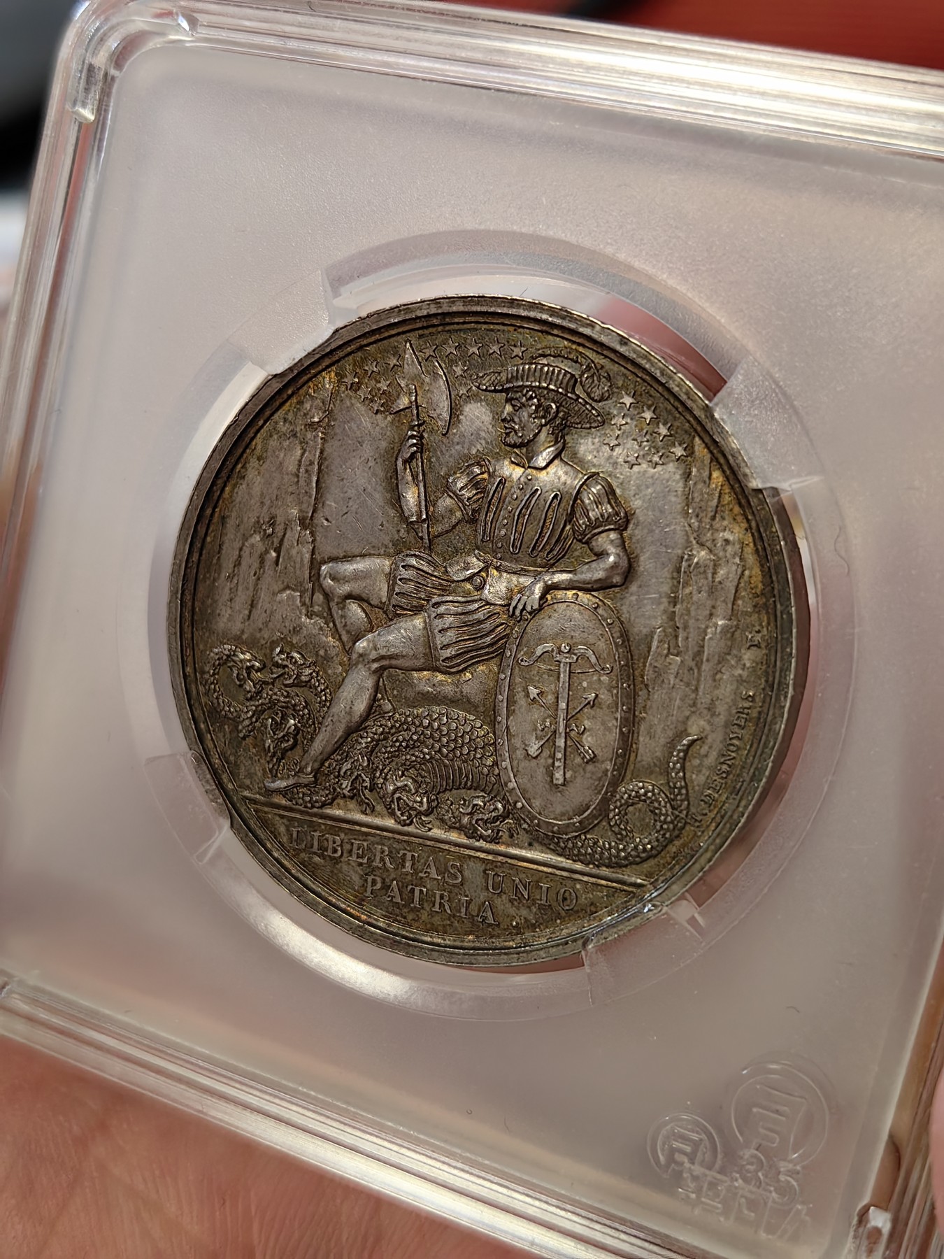 橡树集藏-006场 海纳百川 1821法国巴黎瑞士慈善社屠龙者银章 直径：34mm 重量：19.67gr 边铭无  原铸好品相 评级首选