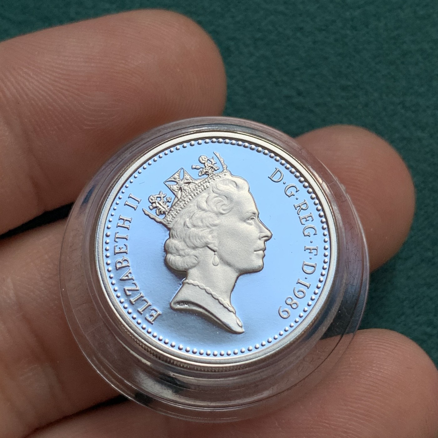 《竞宝斋》第180场-周日，周一2场 (全场包邮) 英国1989年1英镑银币 19克加厚版 盒证齐全