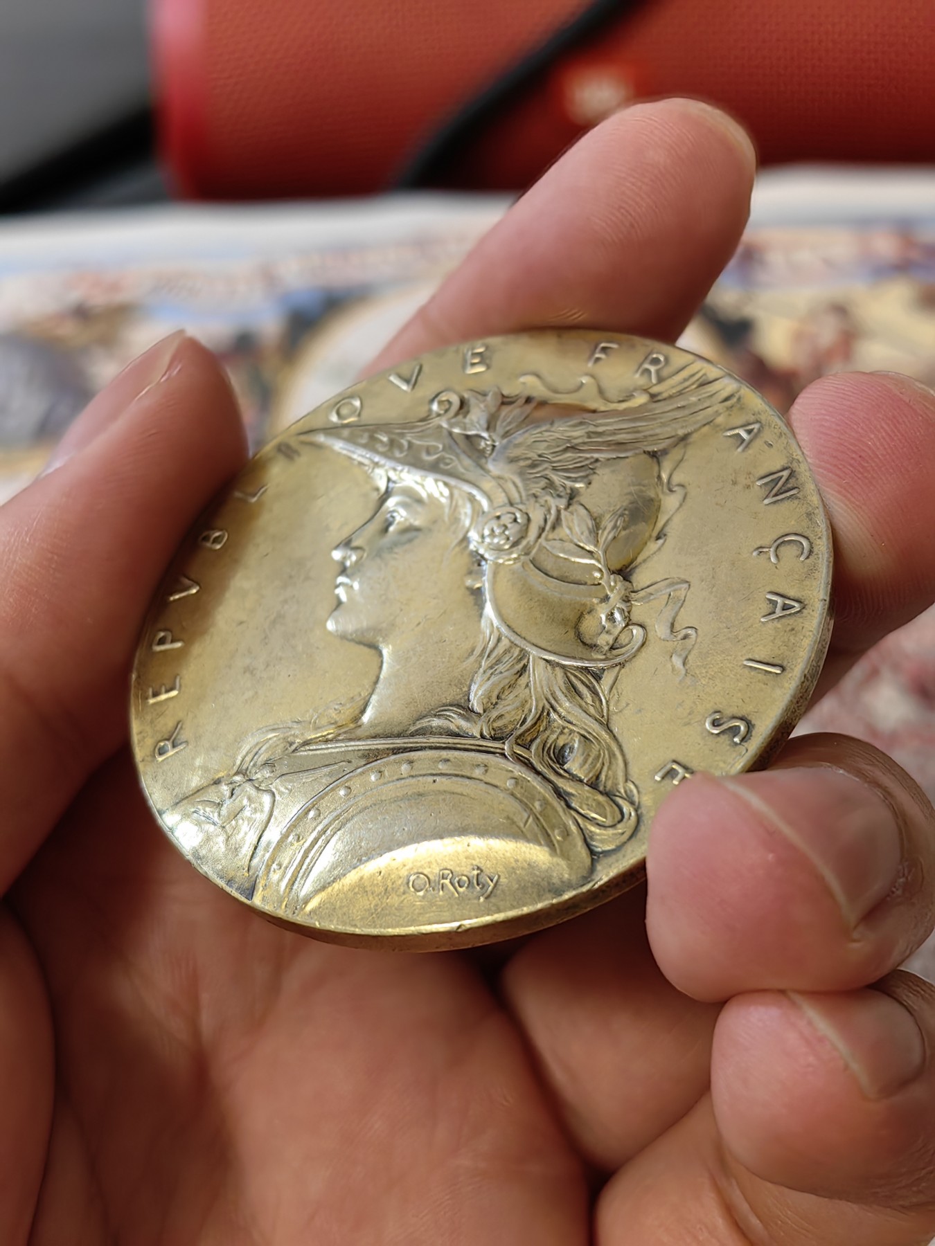 橡树集藏-006场 海纳百川 法国玛丽安娜戎装大版银镀金章  直径：51mm  重量： 边铭：65.3gr 丰饶角加银标