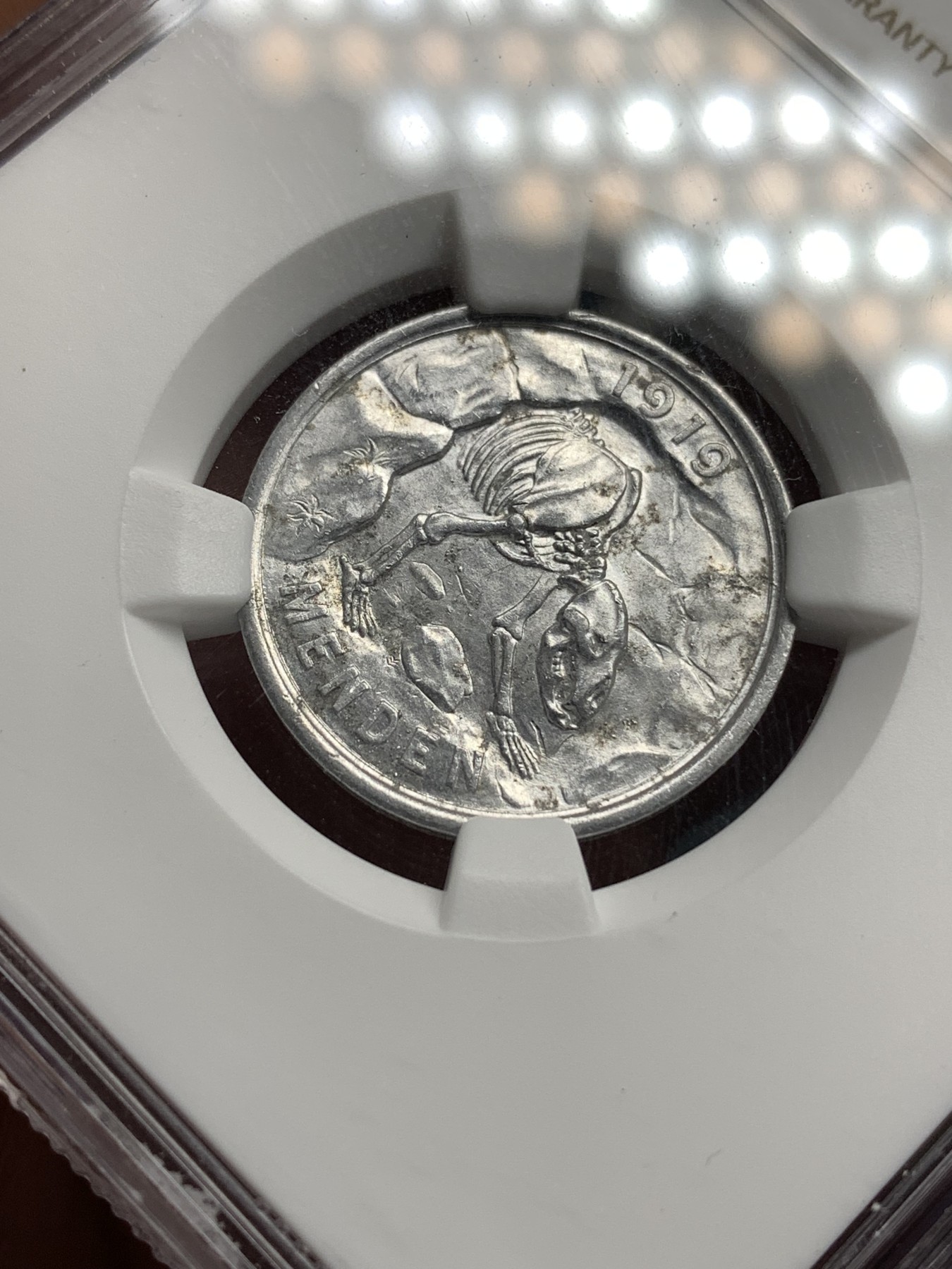 《竞宝斋》第180场-周日，周一2场 (全场包邮) NGC MS62 德国 1919年 NGC 更高分只有3枚  少见疑似标签错误，德紧大热门门登洞熊50芬尼铝币