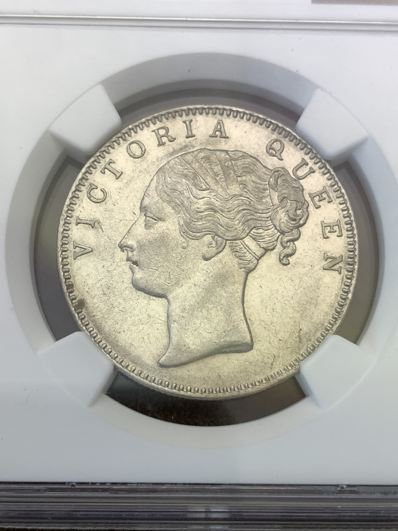 《竞宝斋》第180场-周日，周一2场 (全场包邮) NGC AU55 1840年英属印度维多利亚女王单辫1卢比银币