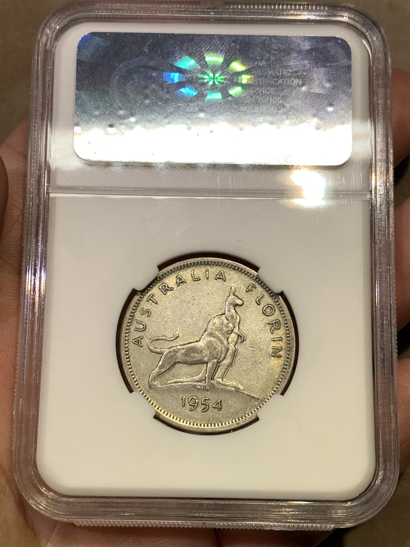 《竞宝斋》第180场-周日，周一2场 (全场包邮) CNCS AU50 澳大利亚1954伊丽莎白二世1佛罗林银币