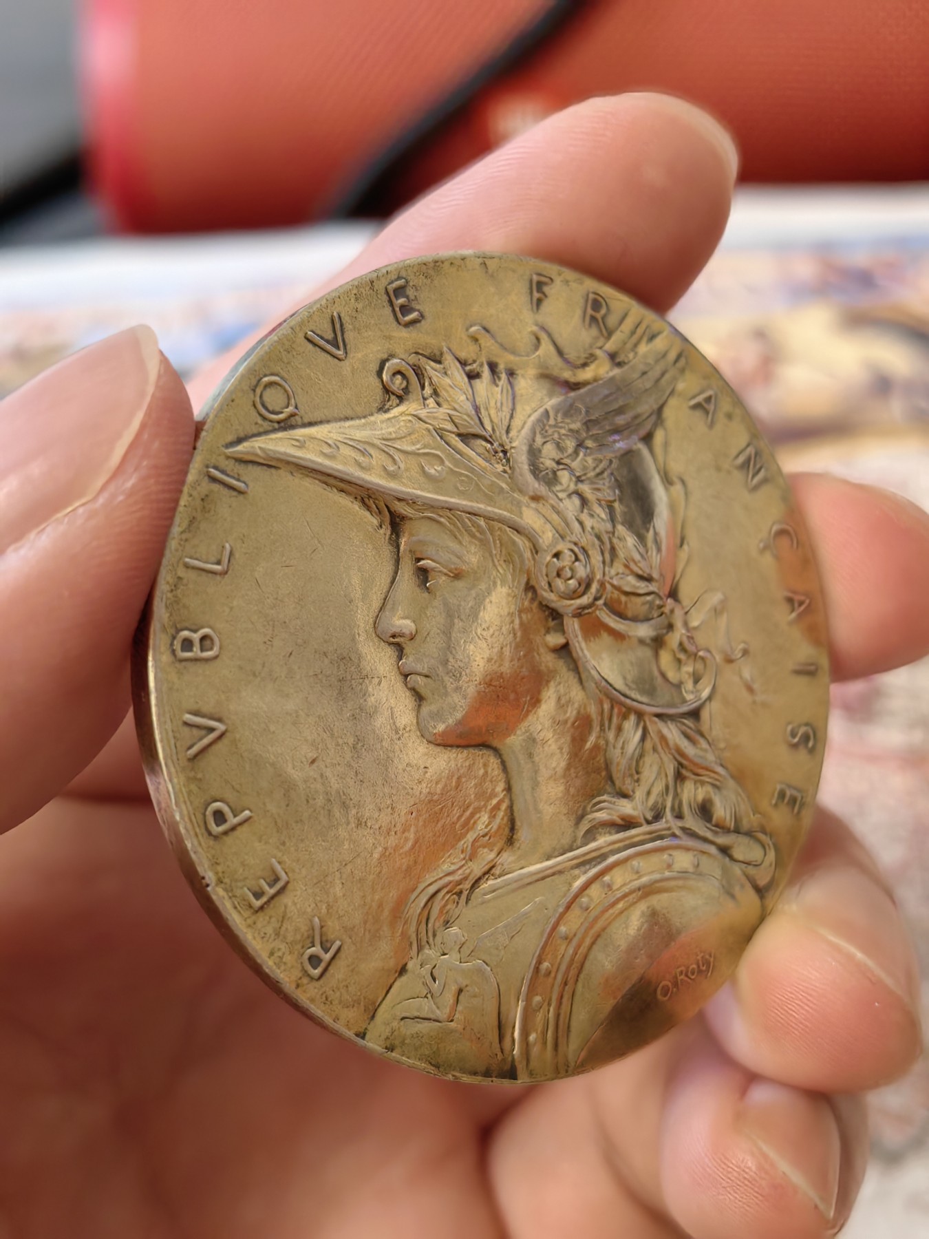 橡树集藏-006场 海纳百川 法国玛丽安娜戎装大版银镀金章  直径：51mm  重量： 边铭：65.3gr 丰饶角加银标