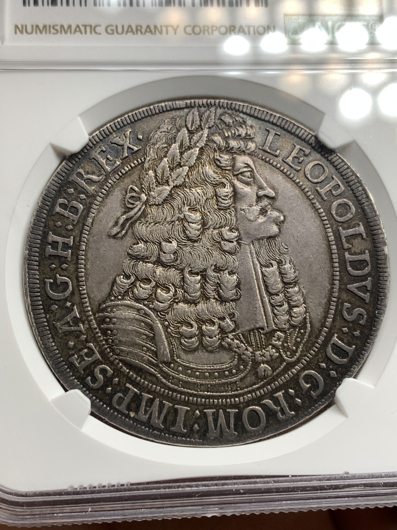 《竞宝斋》第180场-周日，周一2场 (全场包邮) 亚军分 NGC MS63 神圣罗马帝国1698/7骑字版 大波浪 猪嘴 泰勒 银币 打制均匀 状态非常好