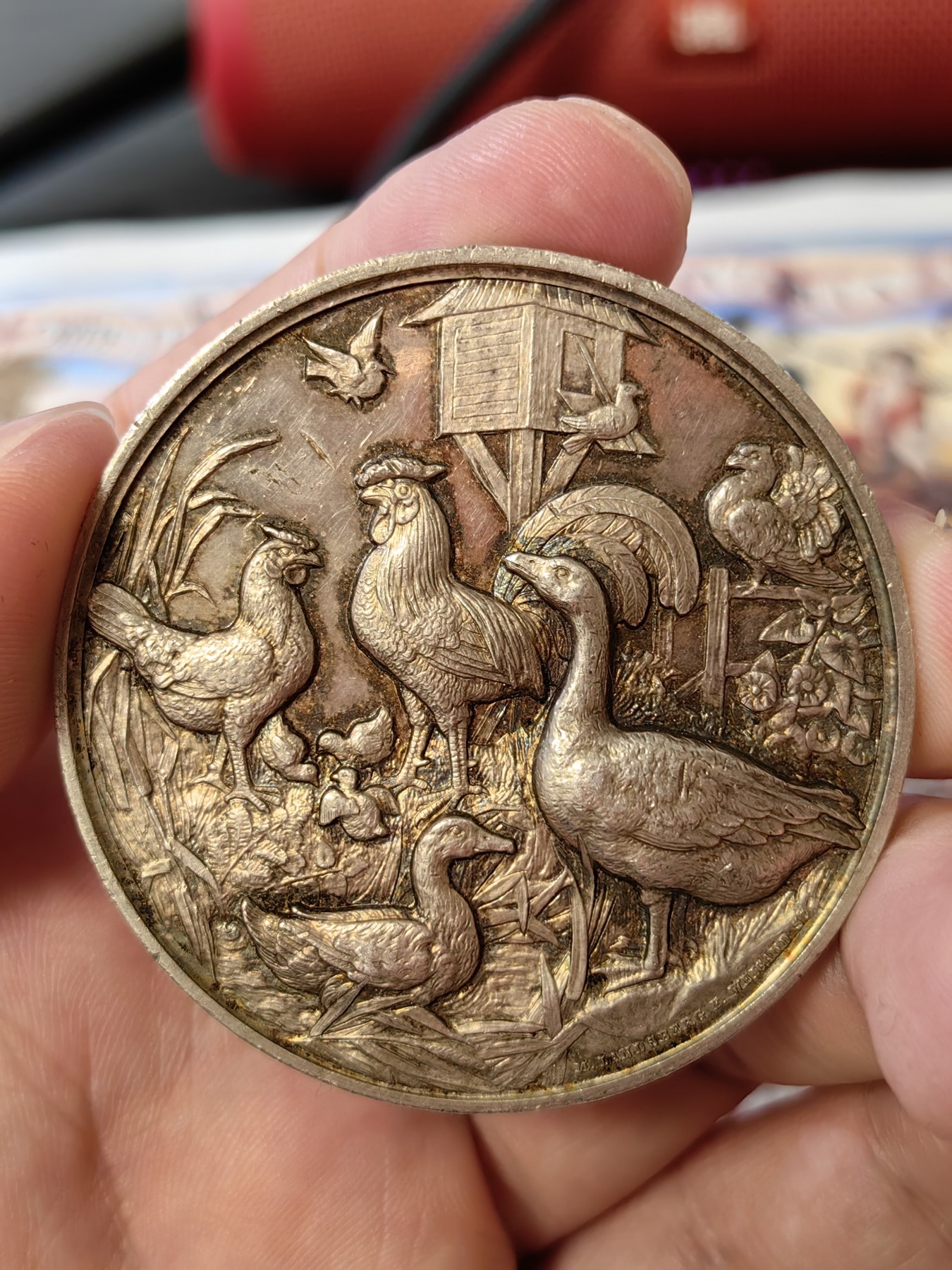 橡树集藏-006场 海纳百川 1887年普鲁士高级成就银章，家庭农场。51.2mm，60g。镜面工艺绚丽包浆。高浮雕。正面的动物雕刻非常漂亮。，