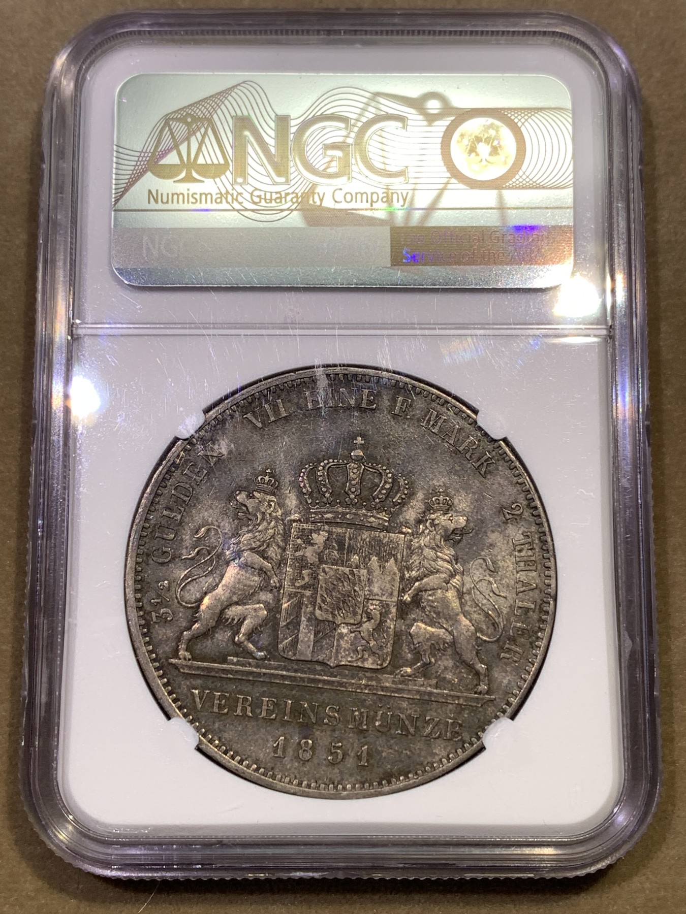 《竞宝斋》第180场-周日，周一2场 (全场包邮) NGC-AU55 1851年德国巴伐利亚双师2泰勒银币，原味包浆。