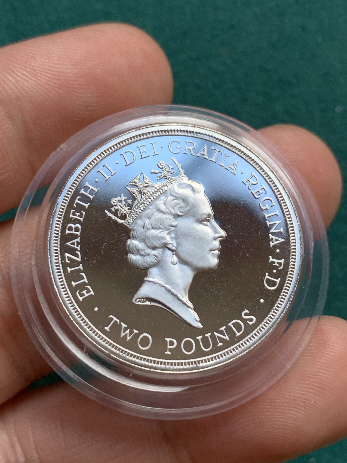 《竞宝斋》第180场-周日，周一2场 (全场包邮) 英国1986年2镑精制纪念银币PROOF， 原盒证，首枚2英镑纪念币